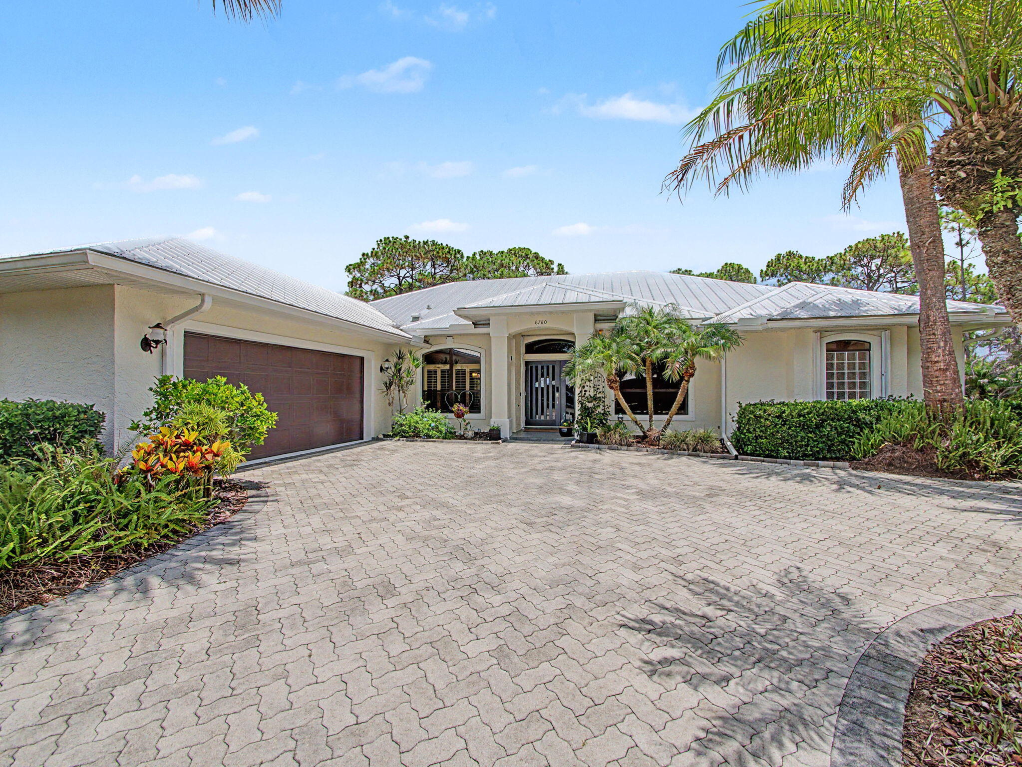 8780 SW Fishermans Wharf Drive — photo