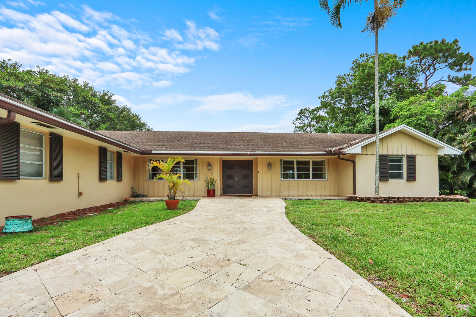 4529 Square Lake Drive — photo