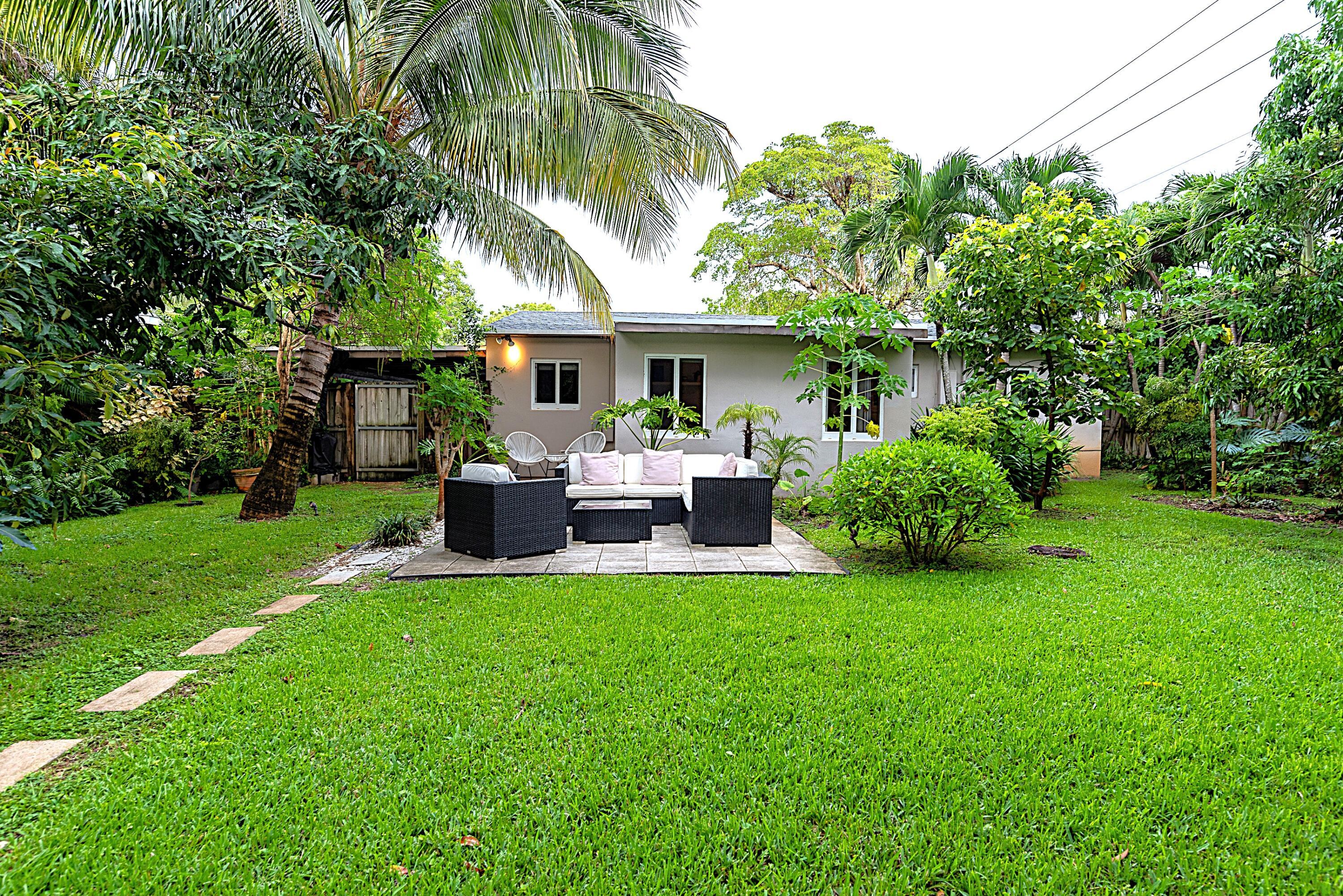 1401 NE 17th Way — photo