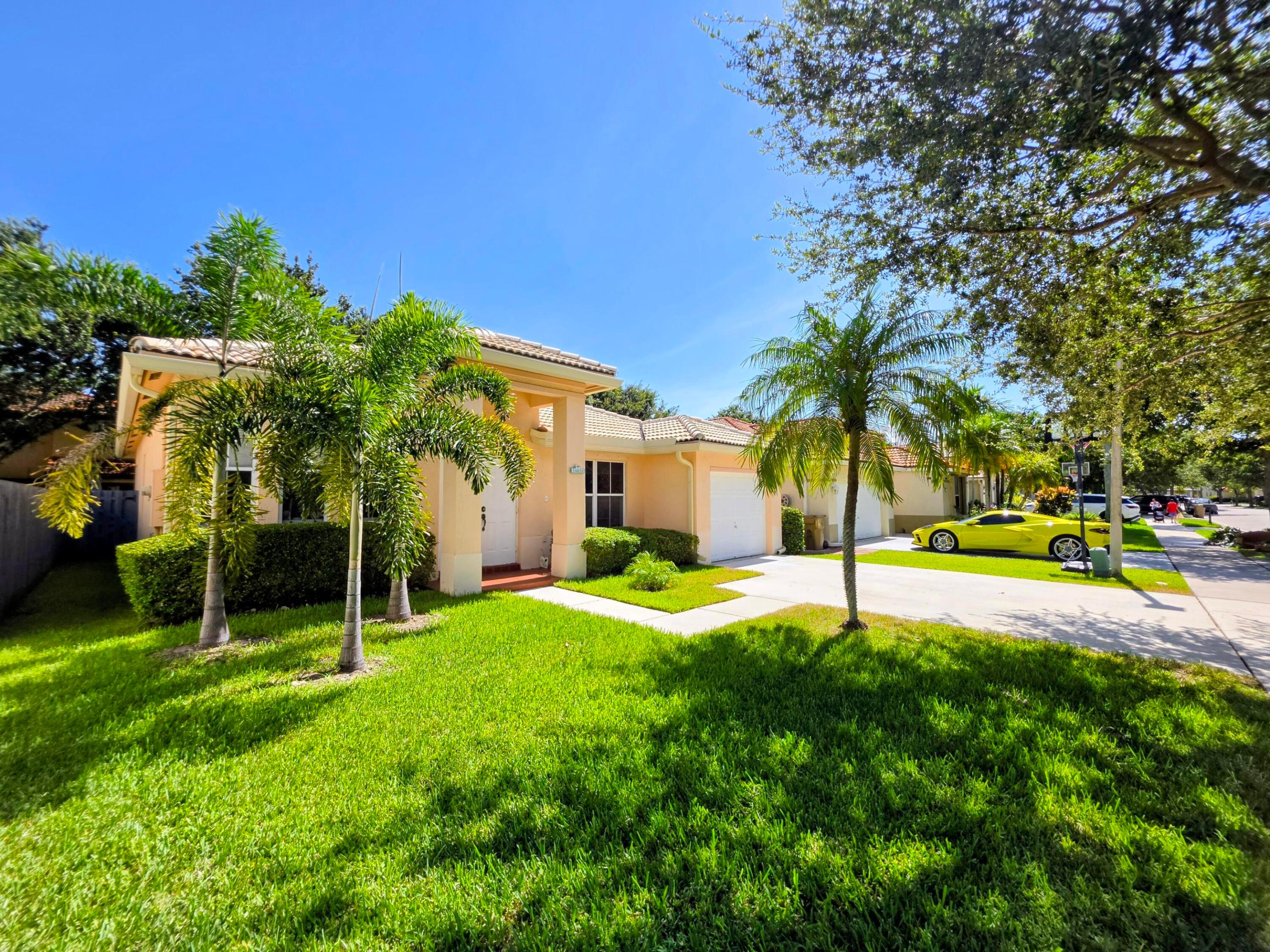 14013 N Cypress Cove Circle — photo