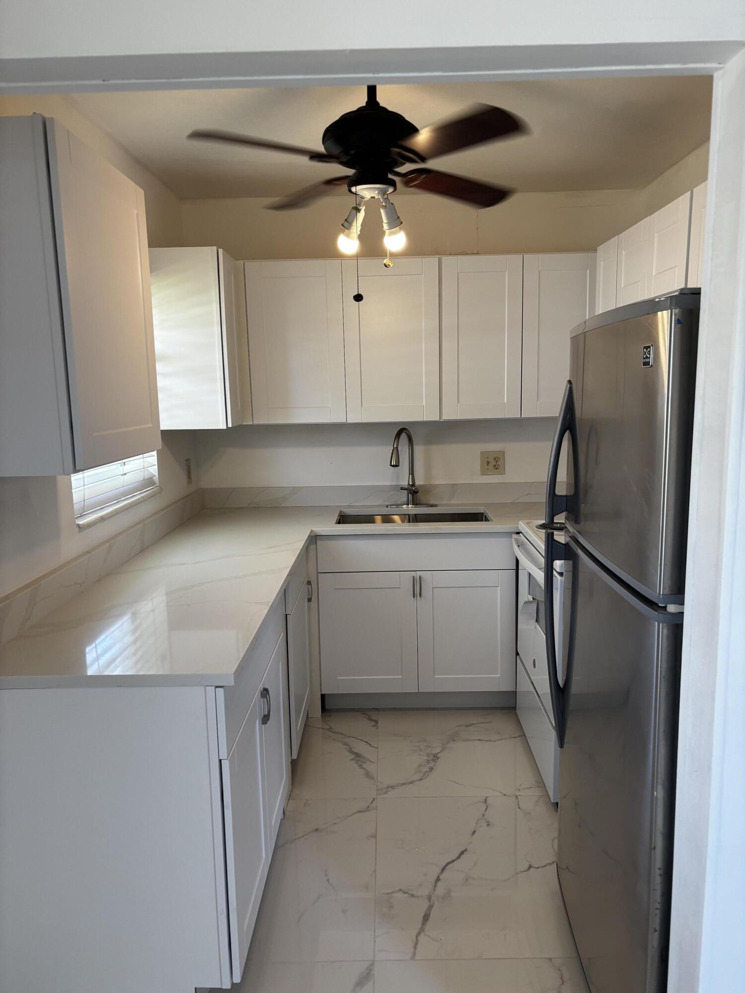 204 Salisbury I 204 — photo