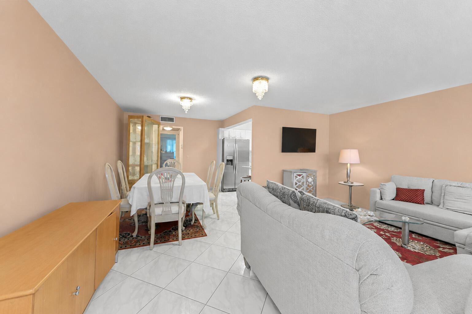 1069 Cornwall D, Boca Raton, FL 33434 — photo 3