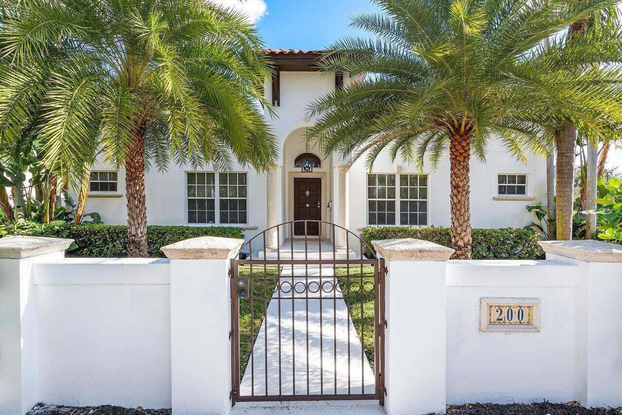 200 NE 2nd Street, Boca Raton, FL 33432