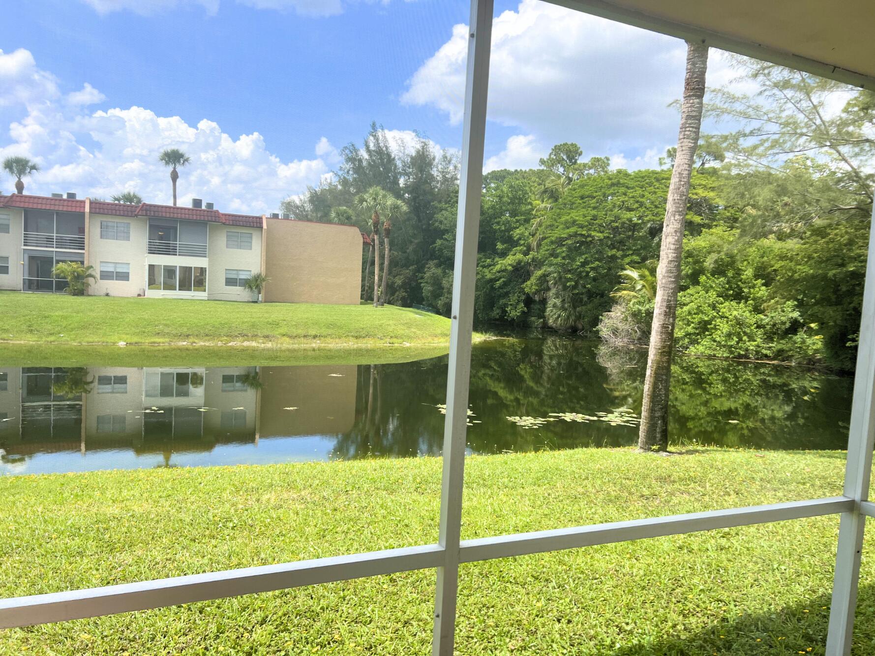 463 Lake Frances Drive 463 — photo
