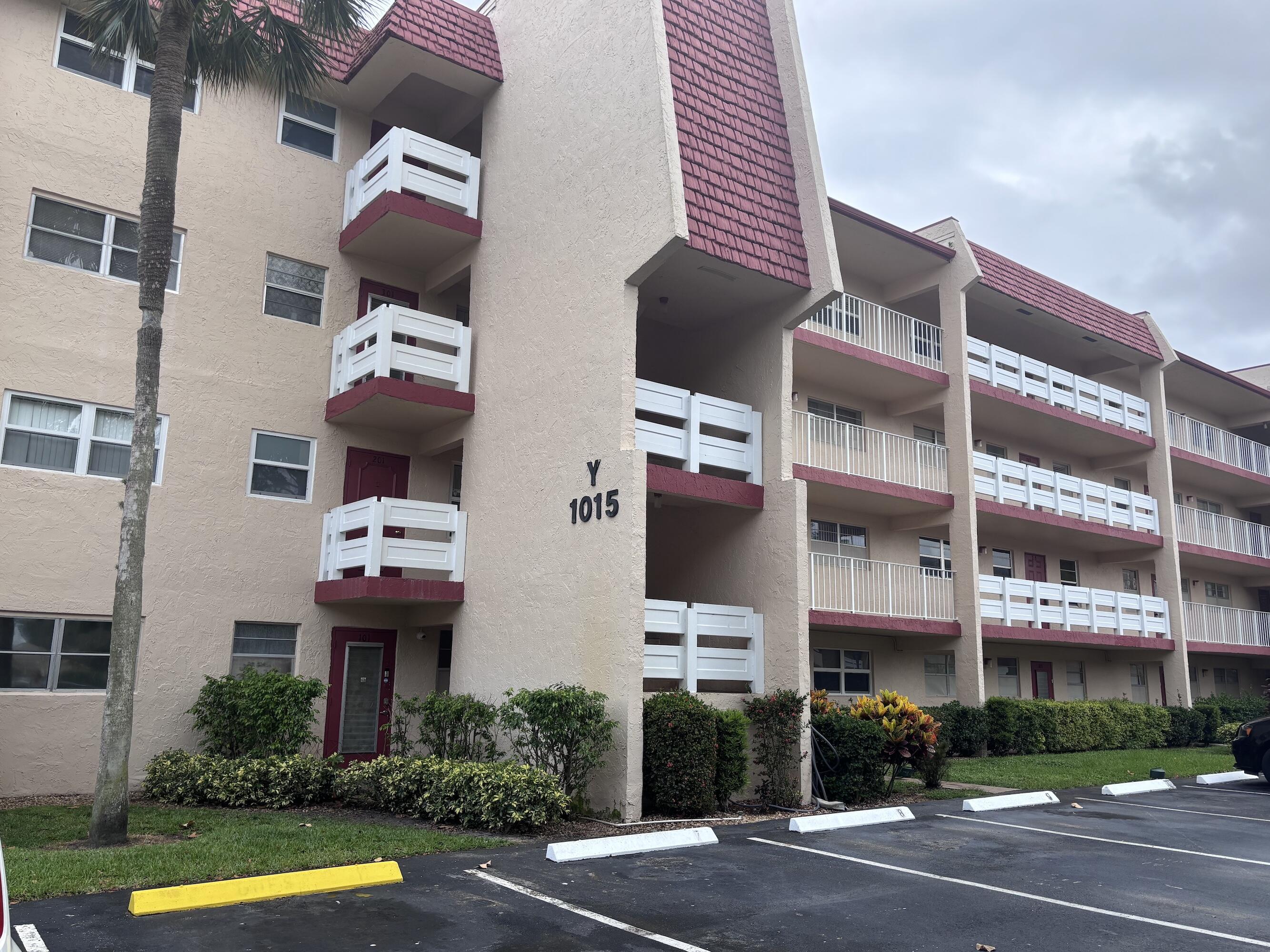 1015 Country Club Drive 205 — photo