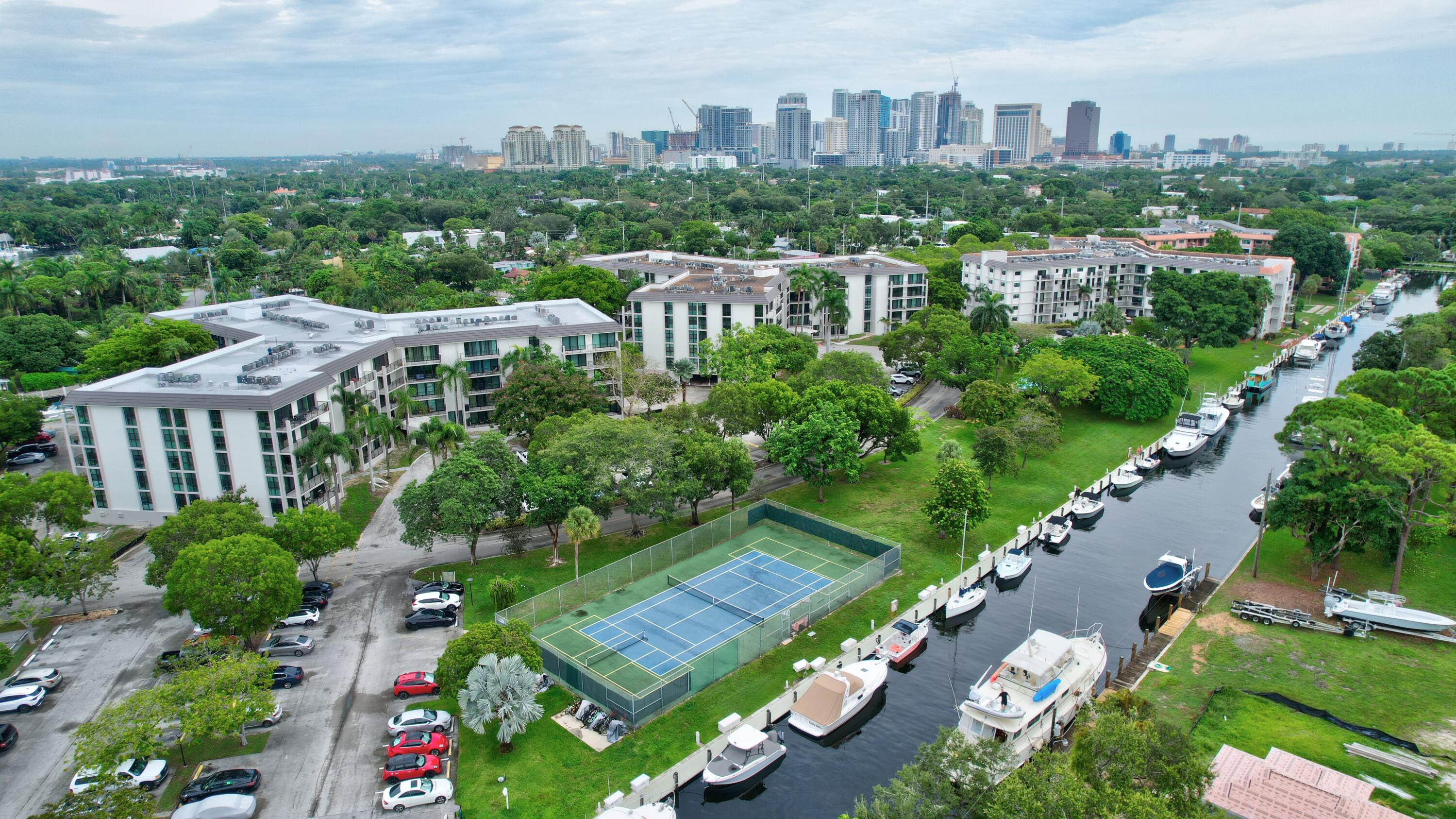 1101 River Reach Drive 415 — photo