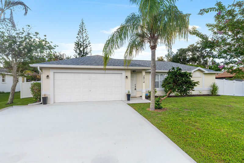 2814 SE Melaleuca Boulevard — photo