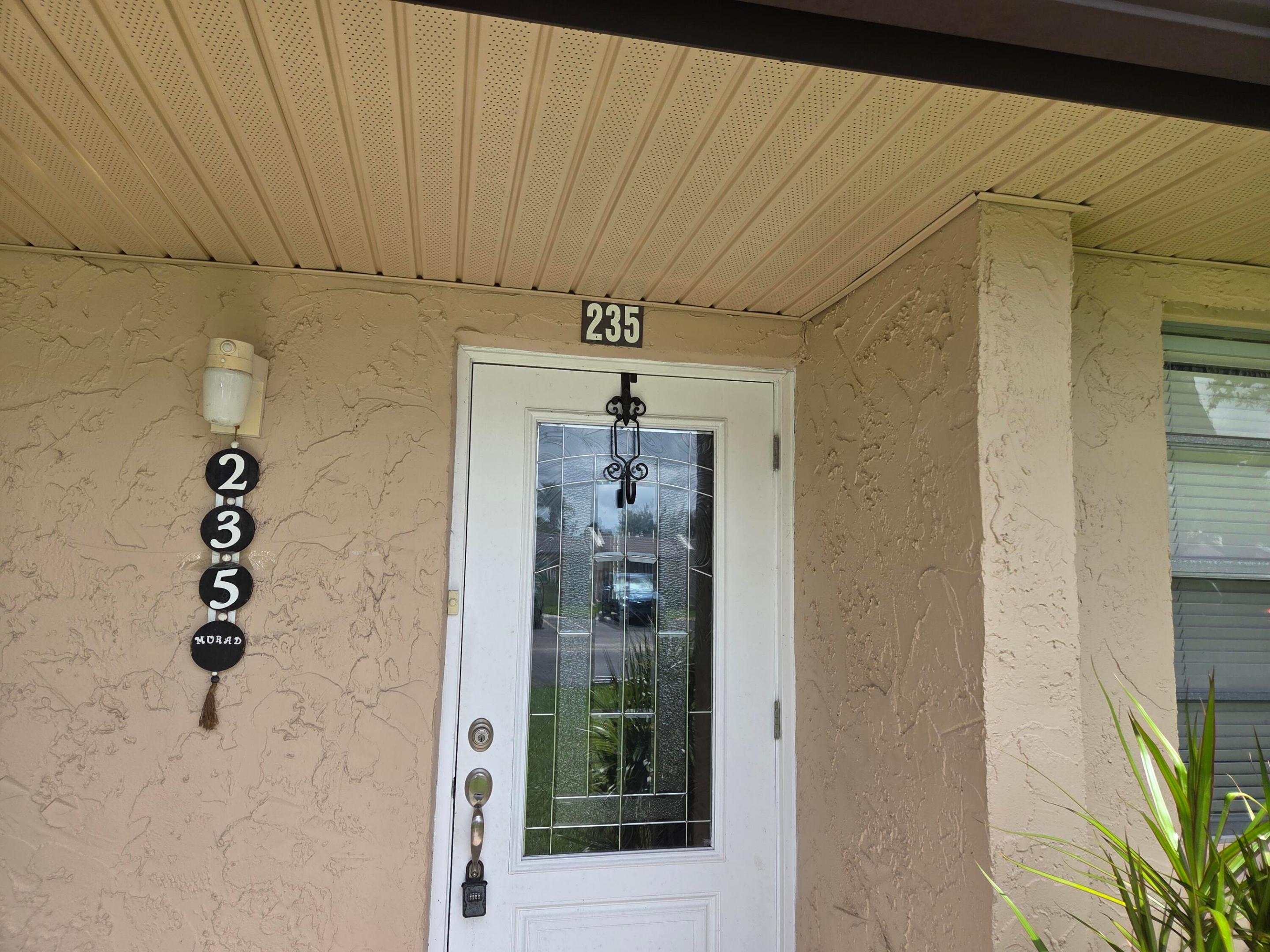 235 Lake Meryl Drive 235 — photo
