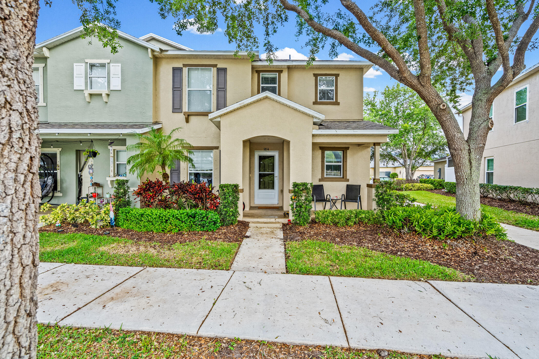 1814 Pointe West Way — photo