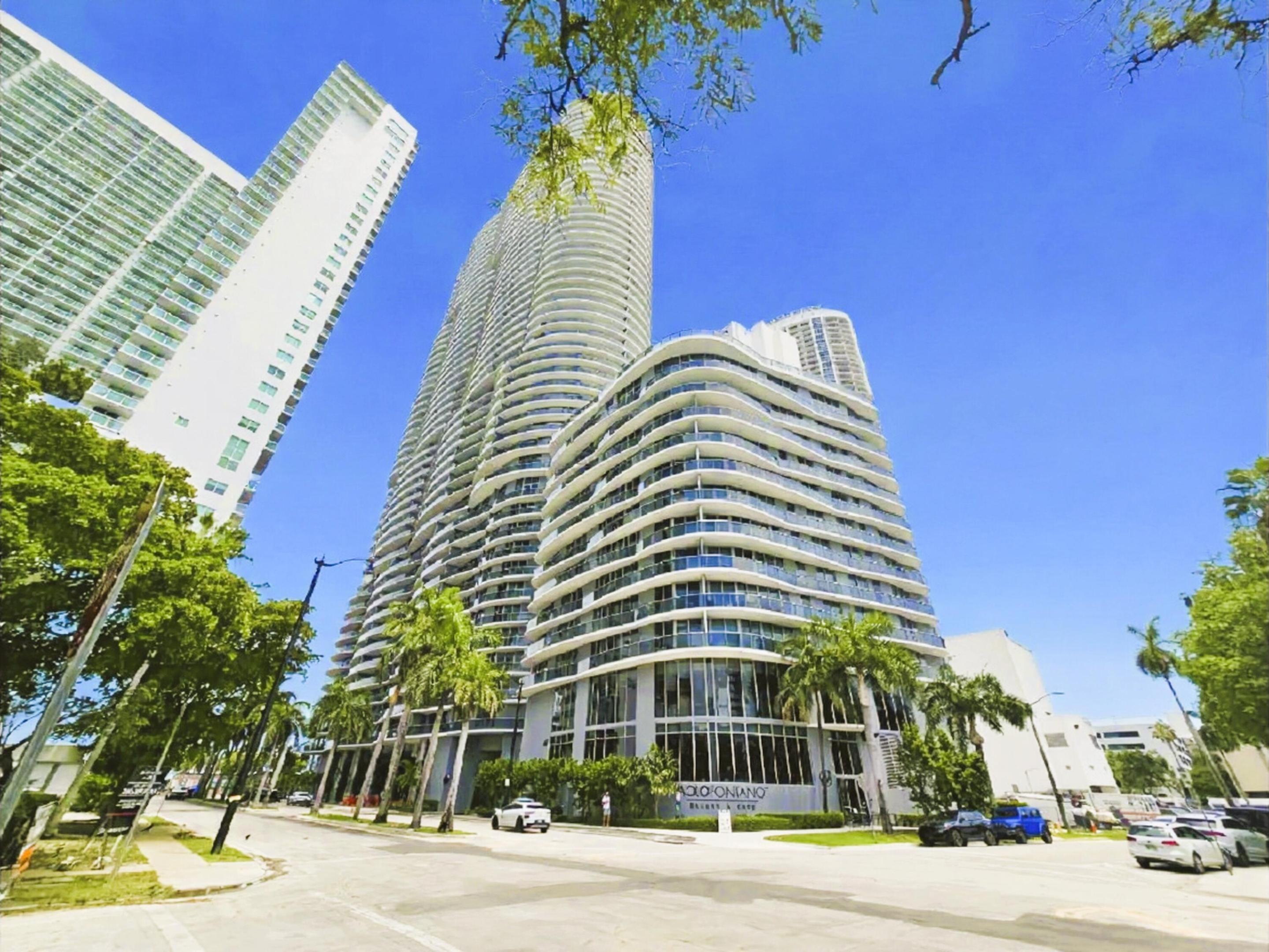 488 NE 18th Street Apt 3508 — photo