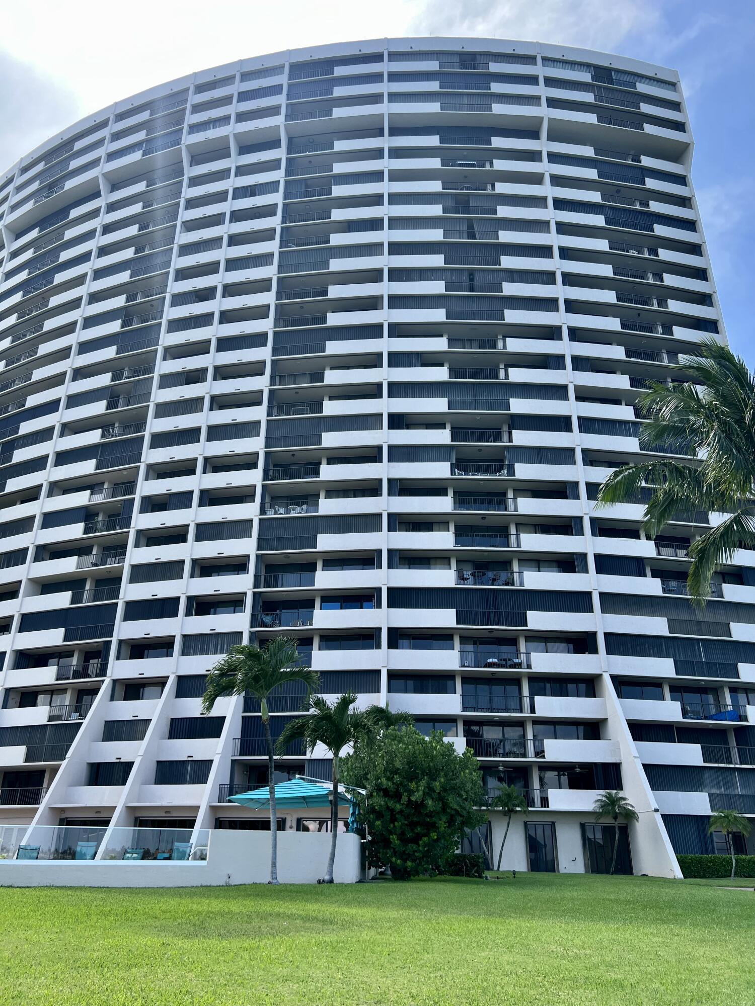 5200 N Flagler Drive 503 — photo