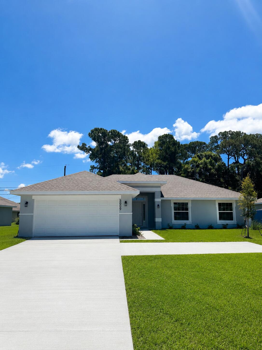 2822 SW Dinner Street 2822 — photo