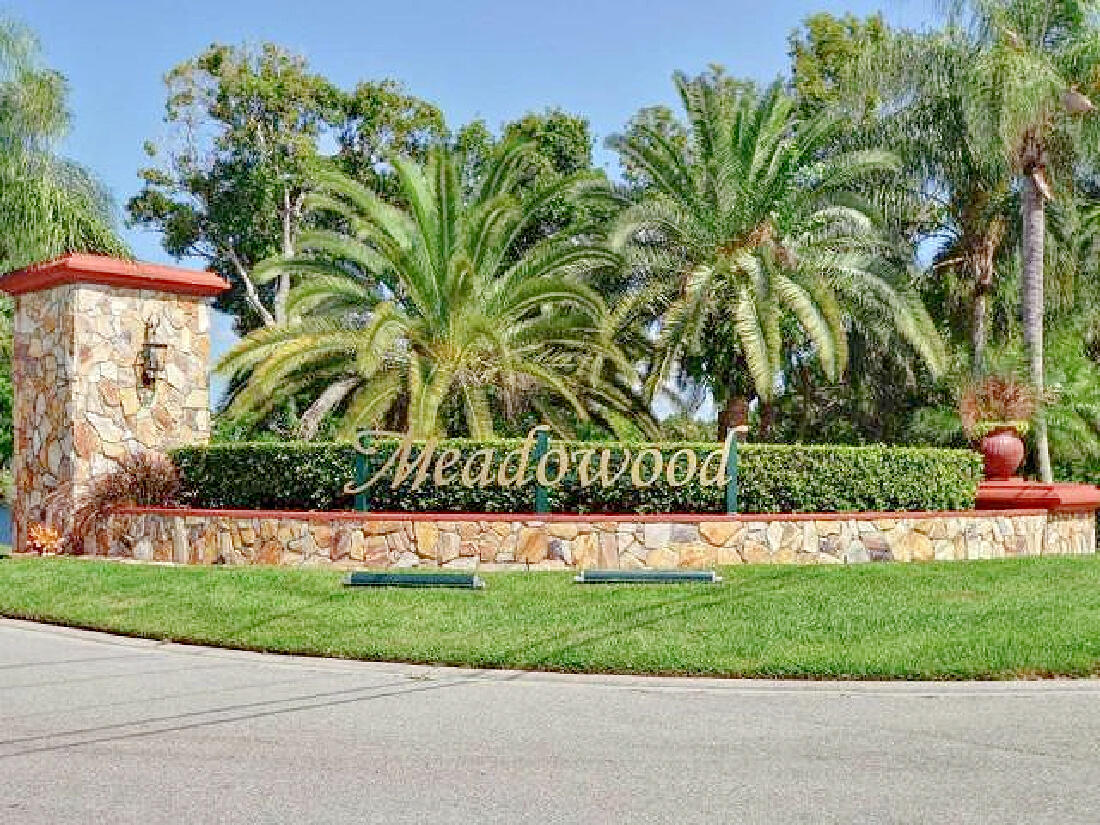 9460 Meadowood Drive 104 — photo