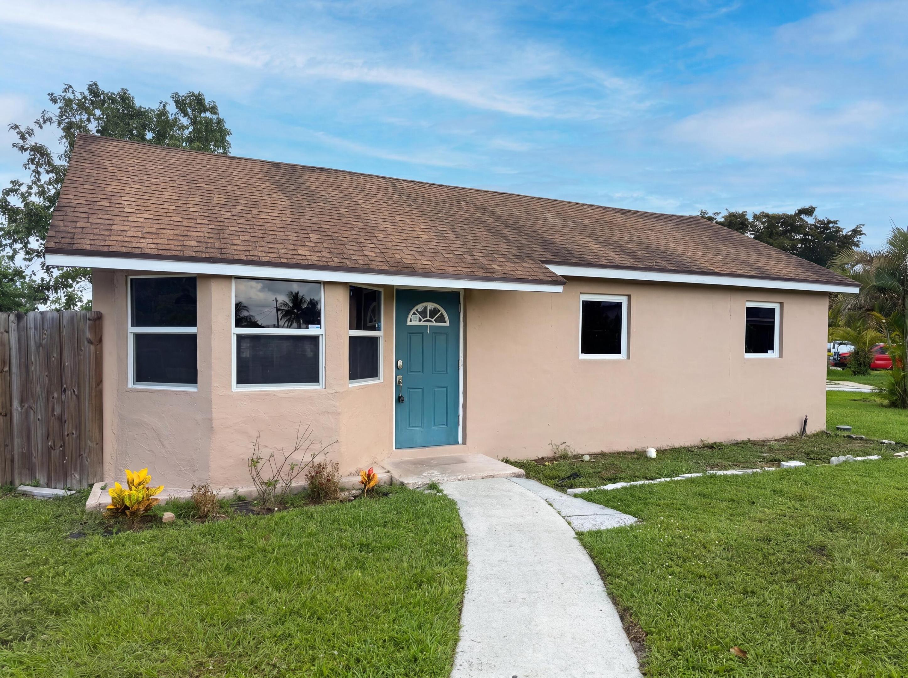 752 Orchid Drive — photo