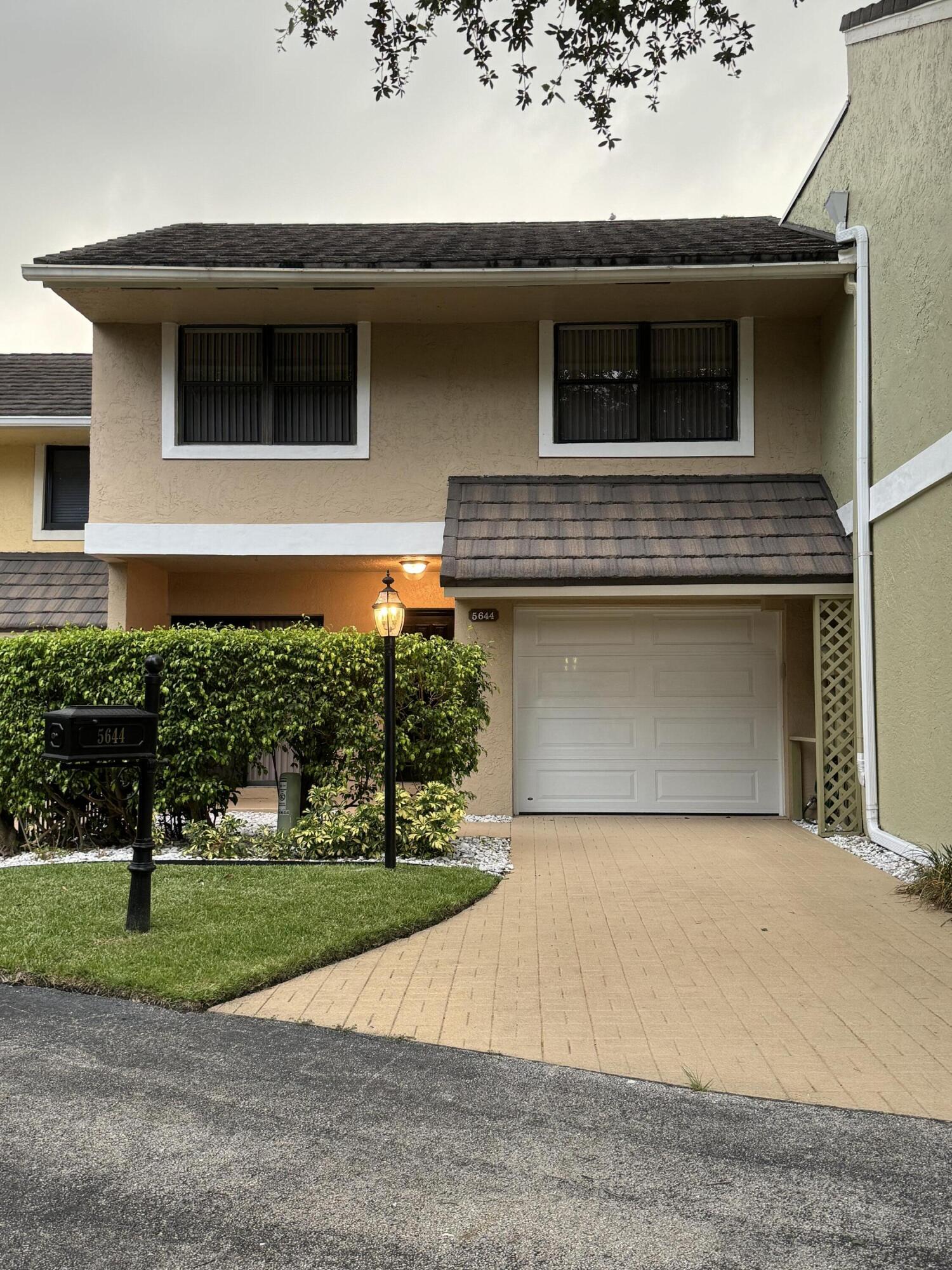 5644 Santiago Circle — photo