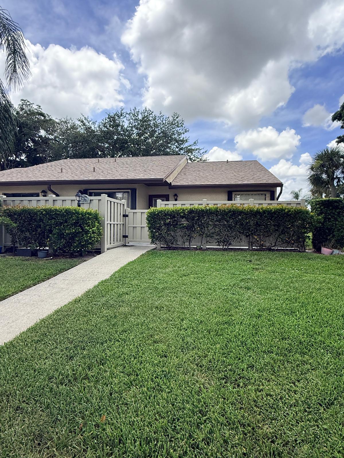 1017 Green Pine Boulevard H — photo