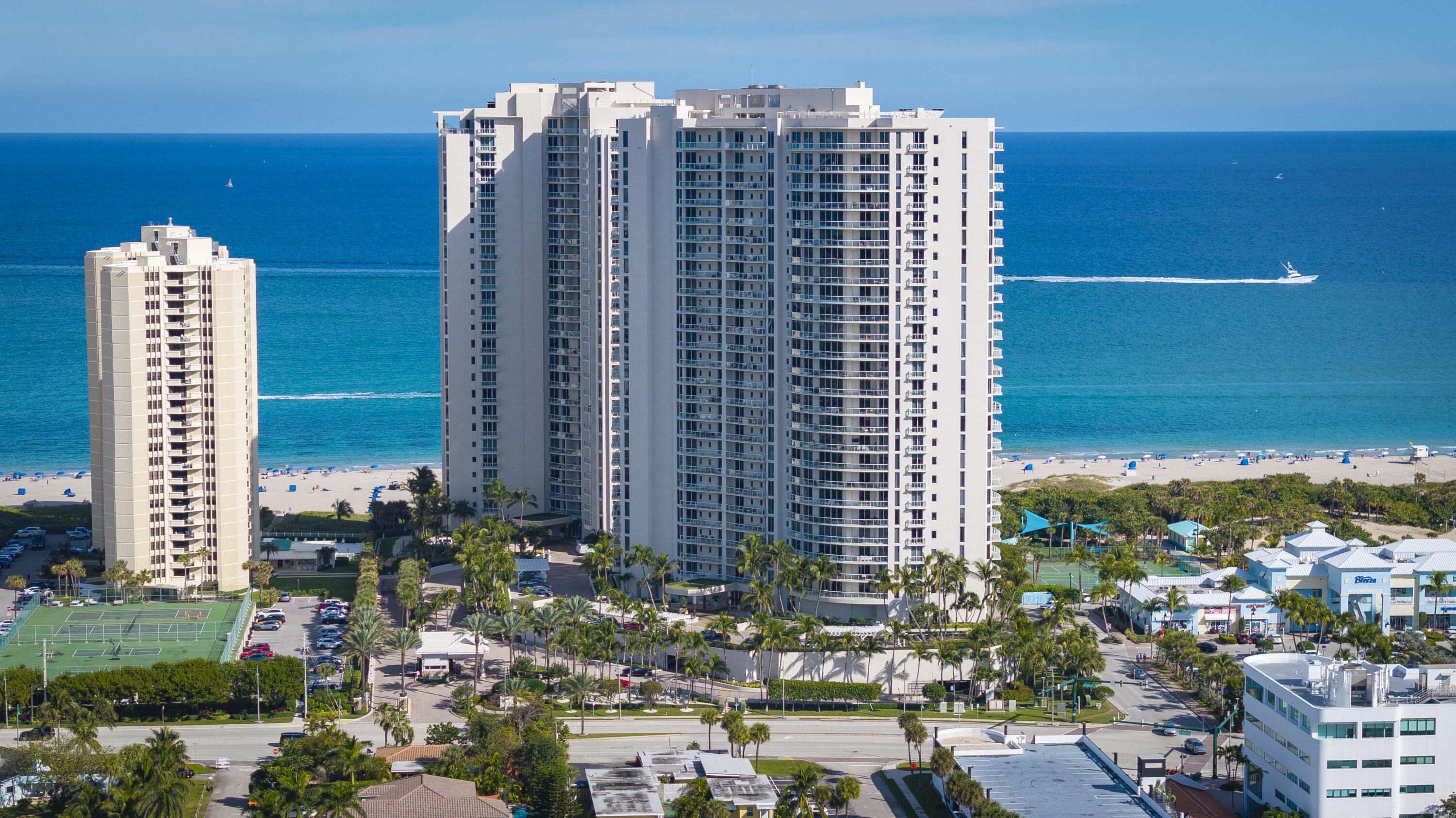 2700 N Ocean Drive 1006B — photo