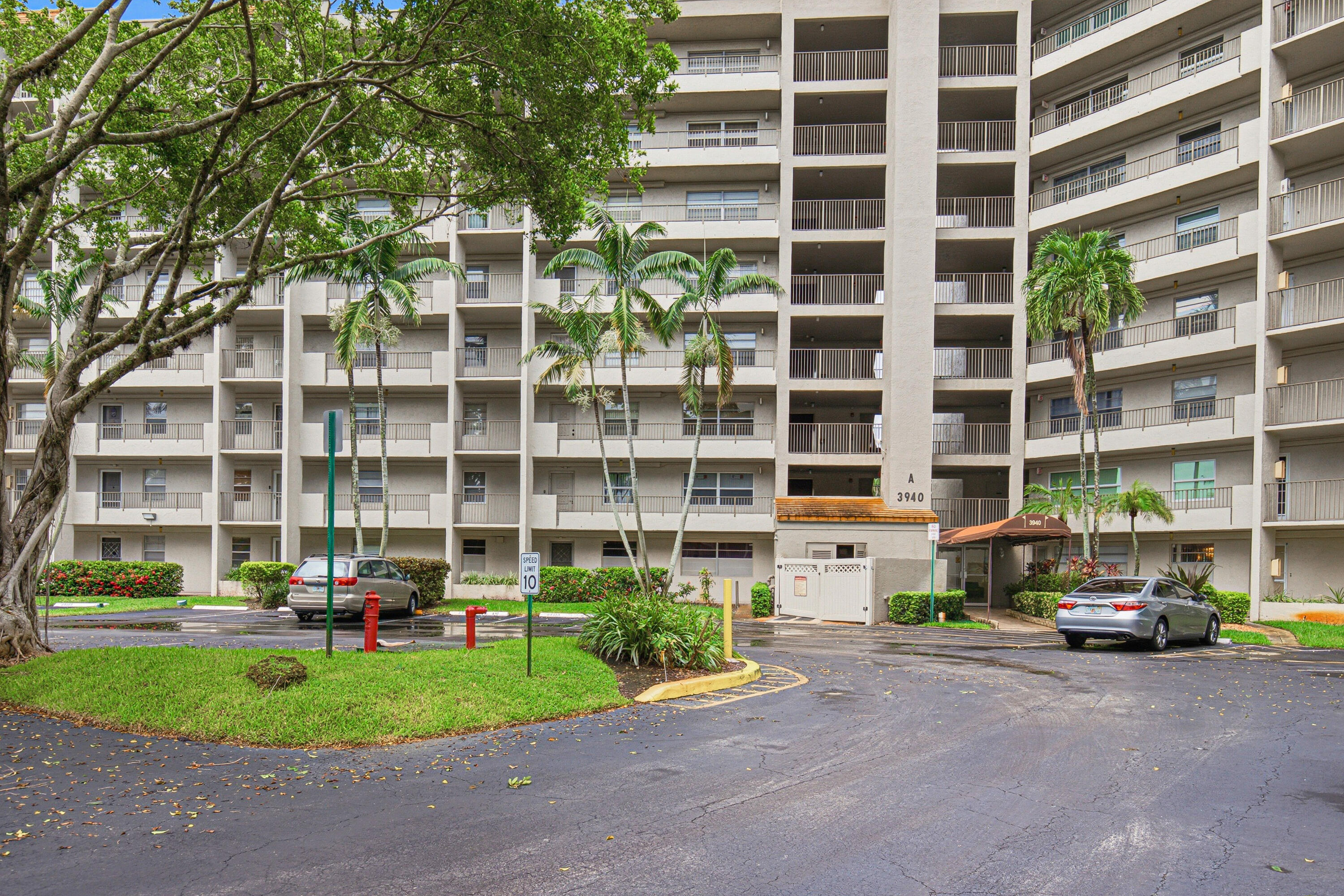 3940 Inverrary Boulevard 603-a — photo