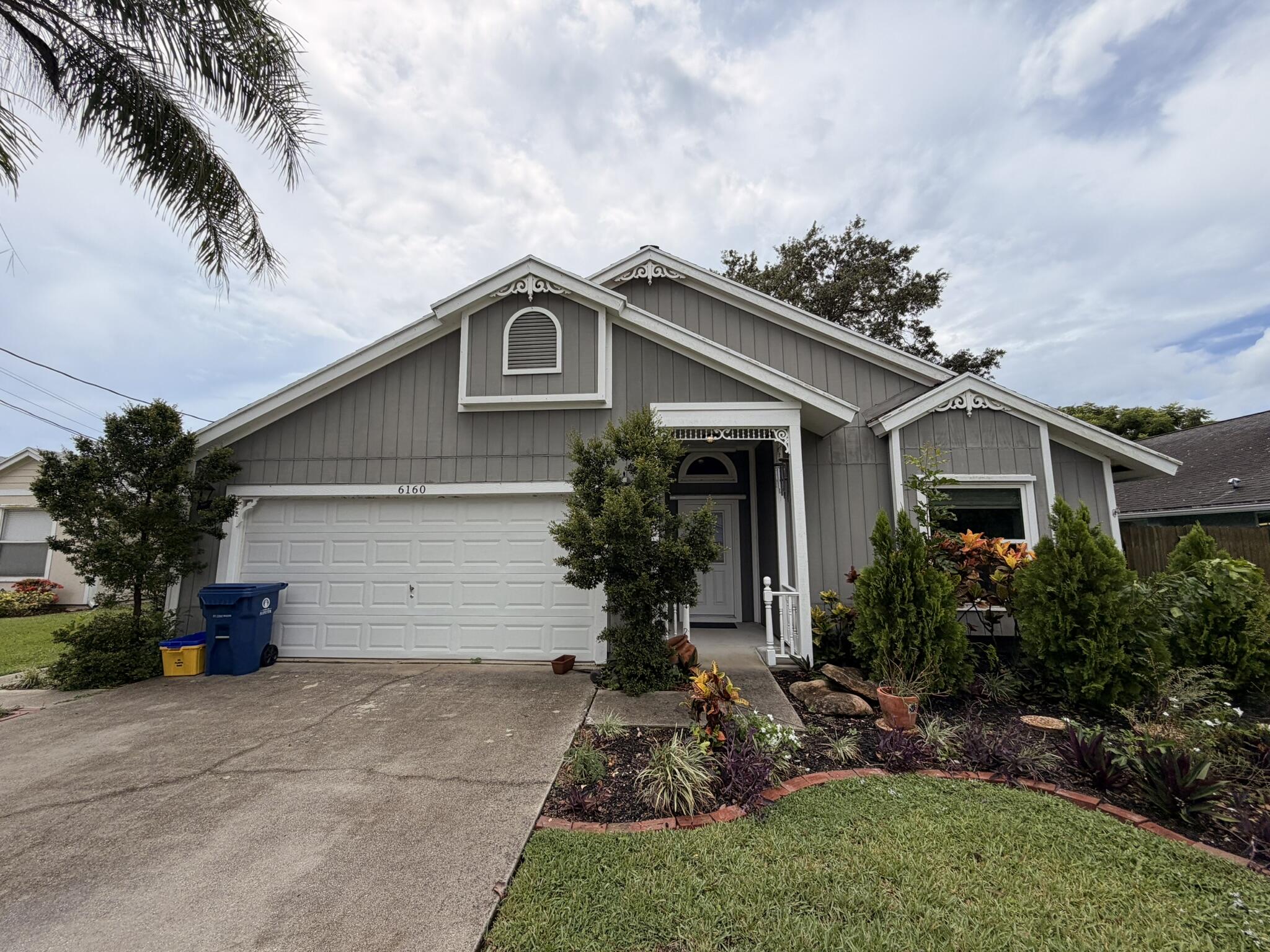 6160 Lucerne Street — photo