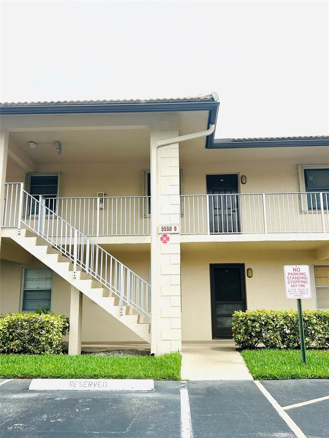 5550 Lakeside Drive 203 — photo