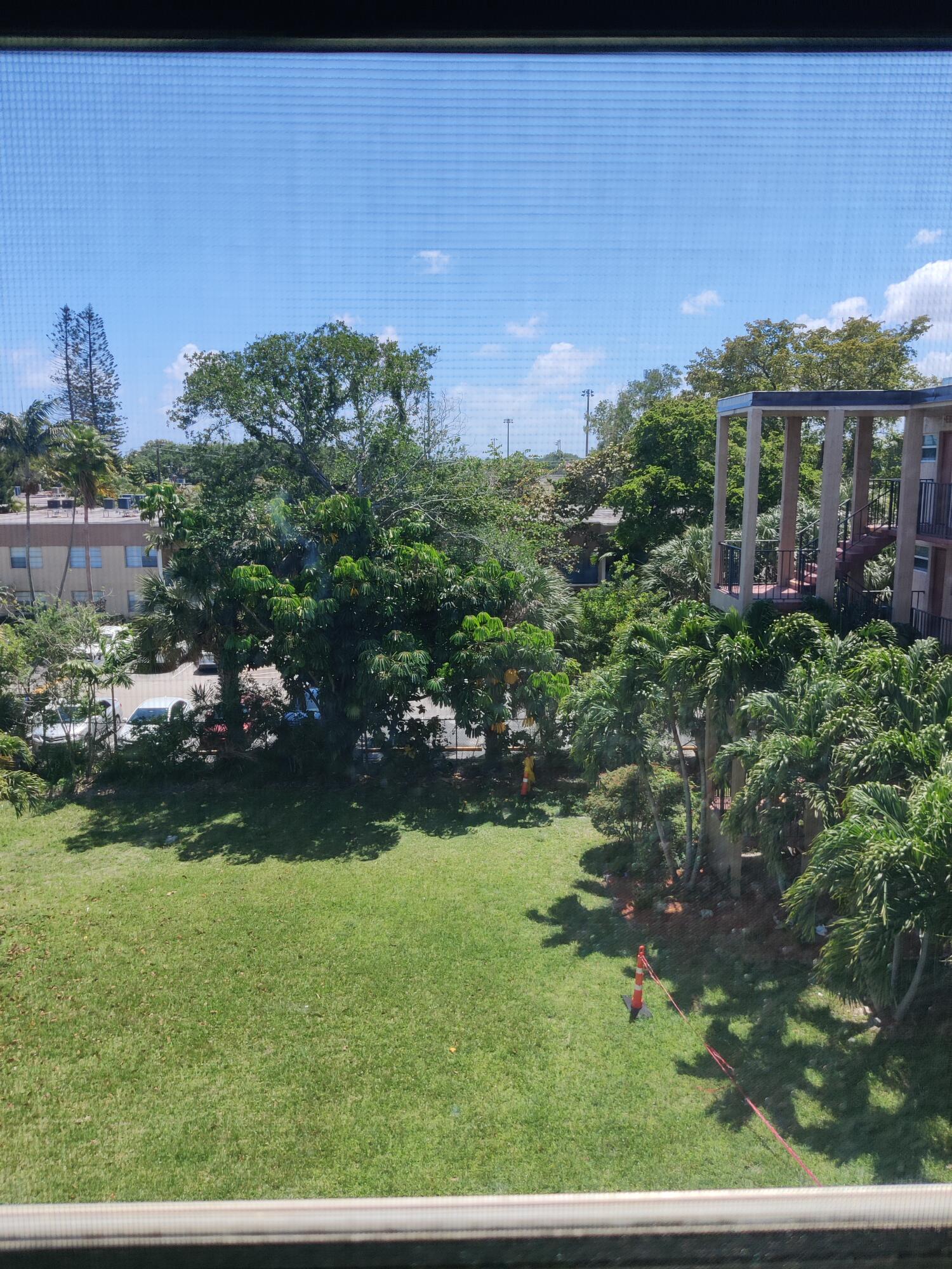 225 Bonnie Boulevard 405 — photo