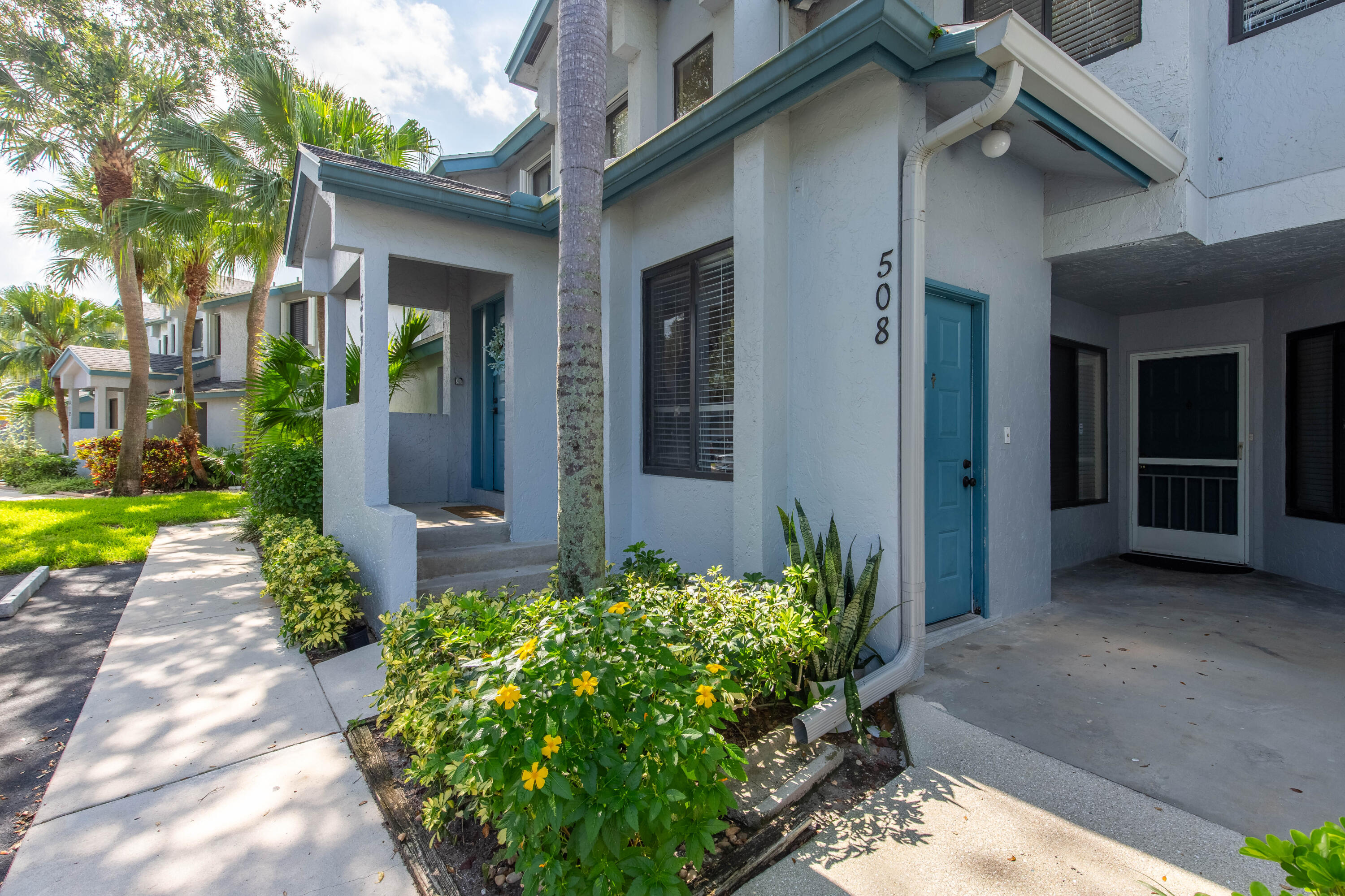 508 Harbour Pointe Way — photo