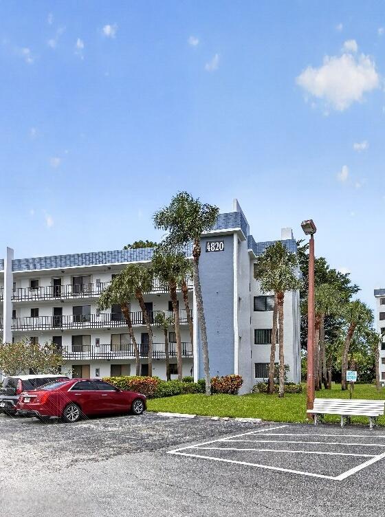 4820 Lucerne Lakes Boulevard W Unit 402 — photo