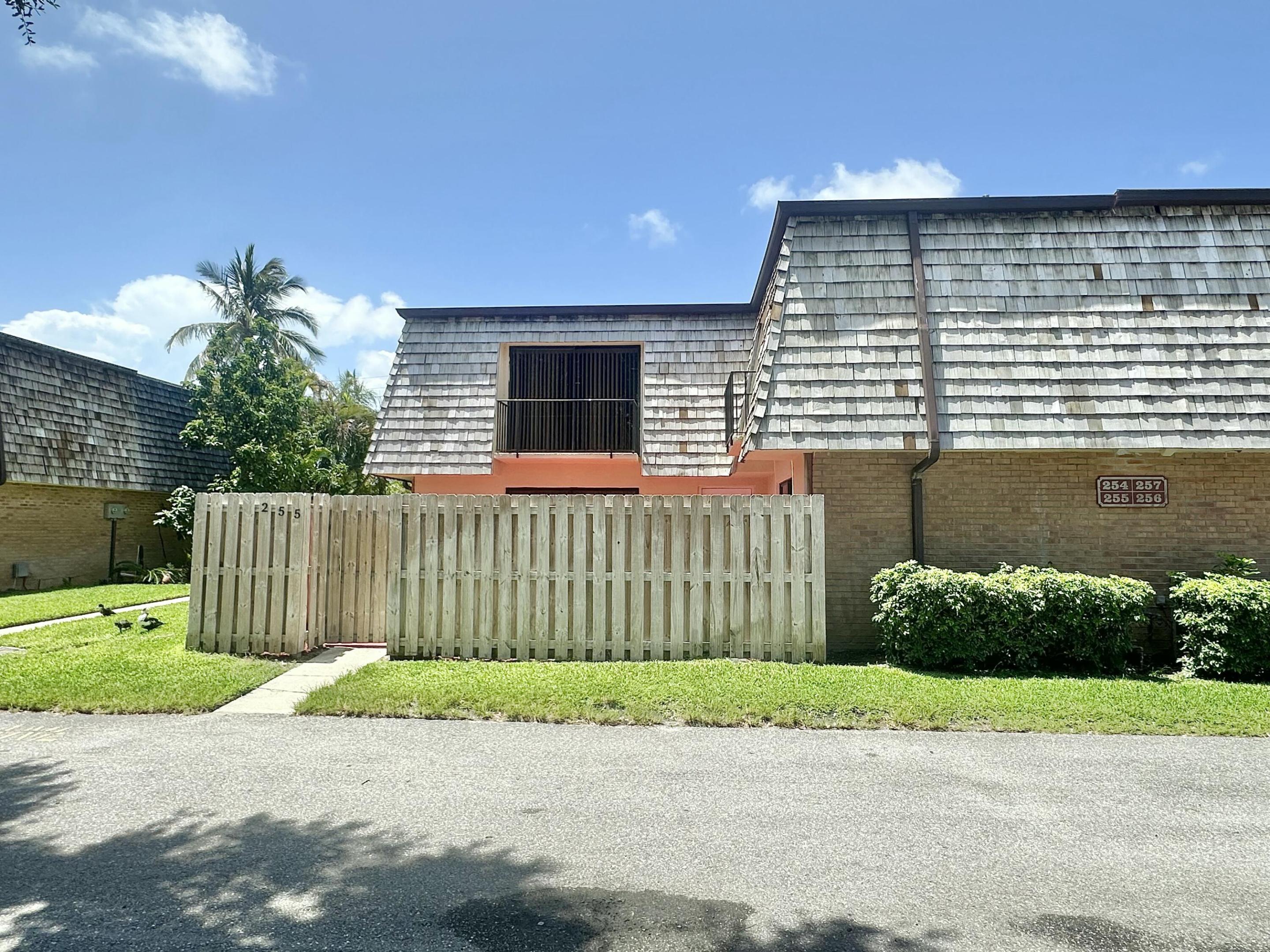 255 Lake Arbor Drive — photo