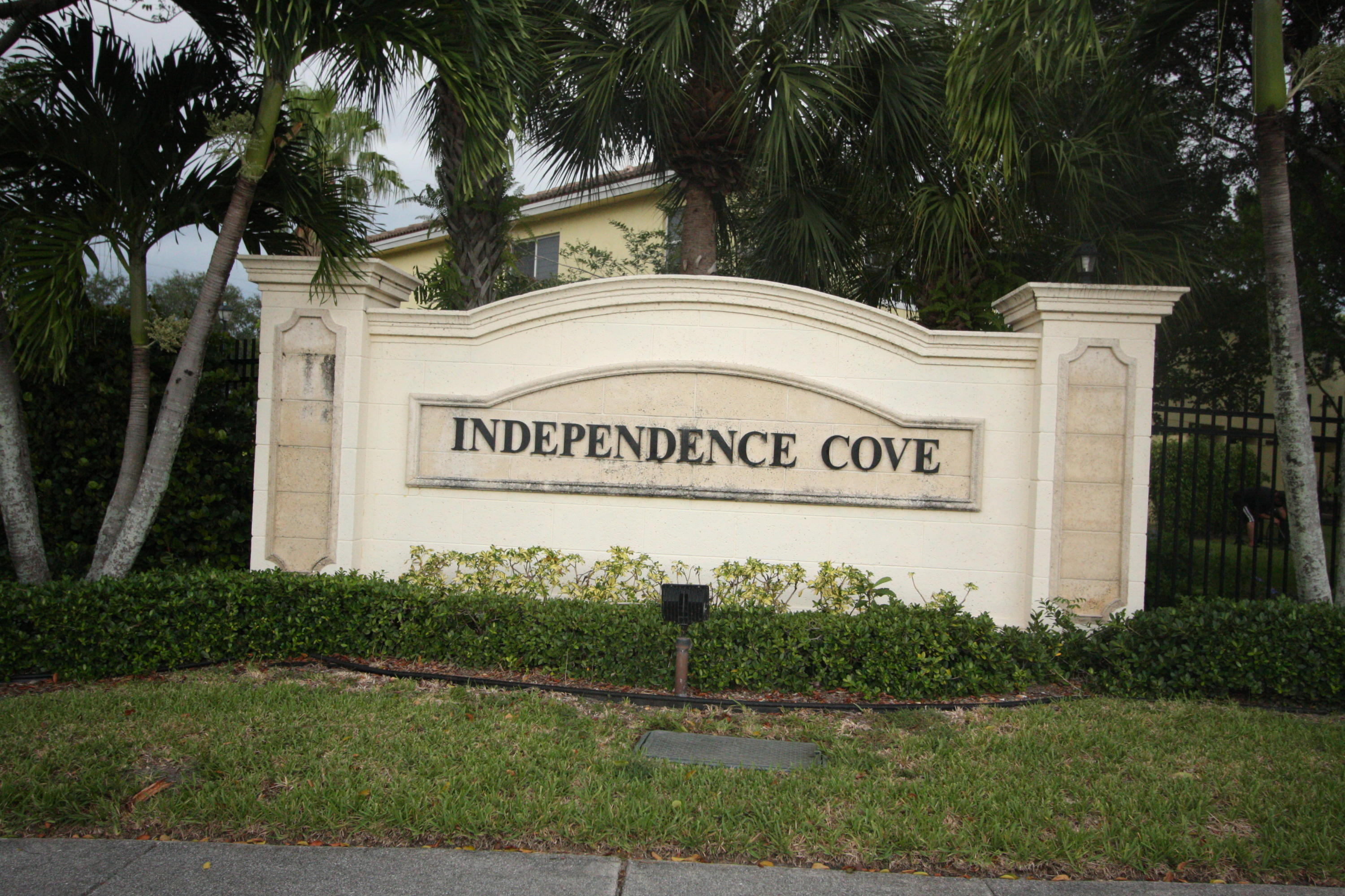 945 Imperial Lake Road — photo