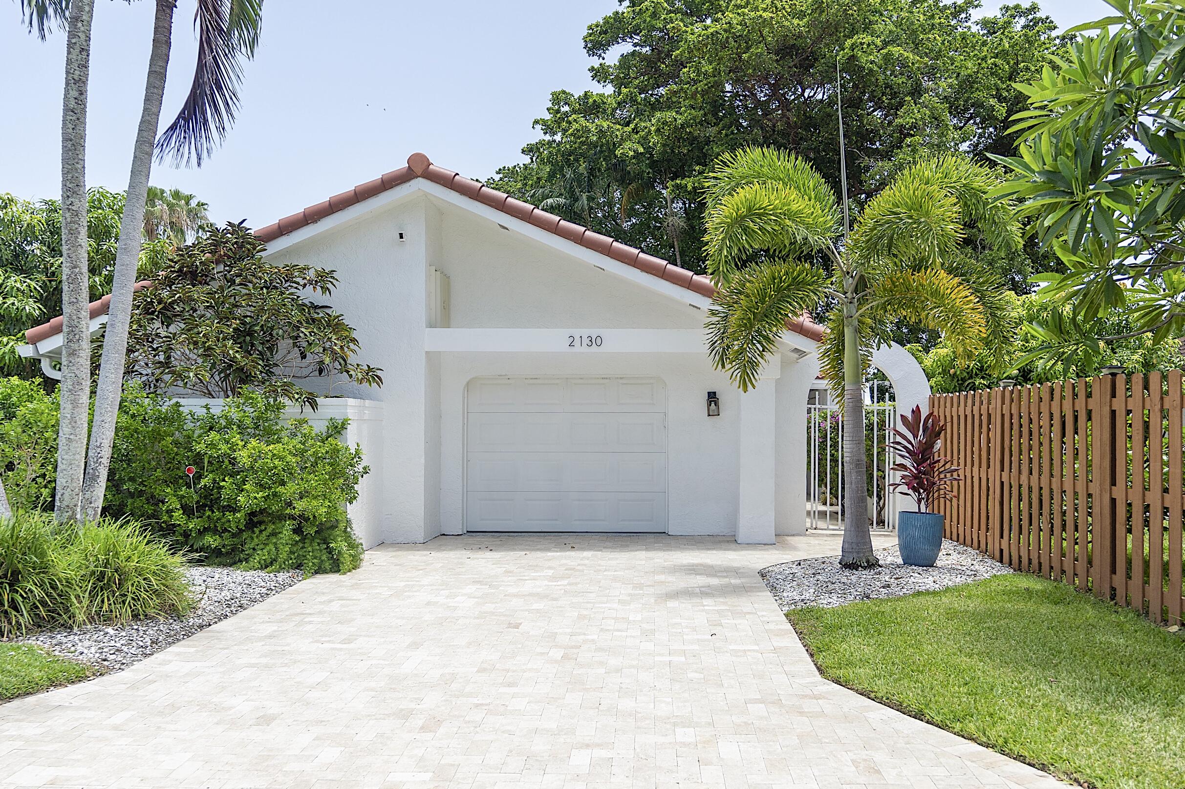 2130 NW 12th Street — photo