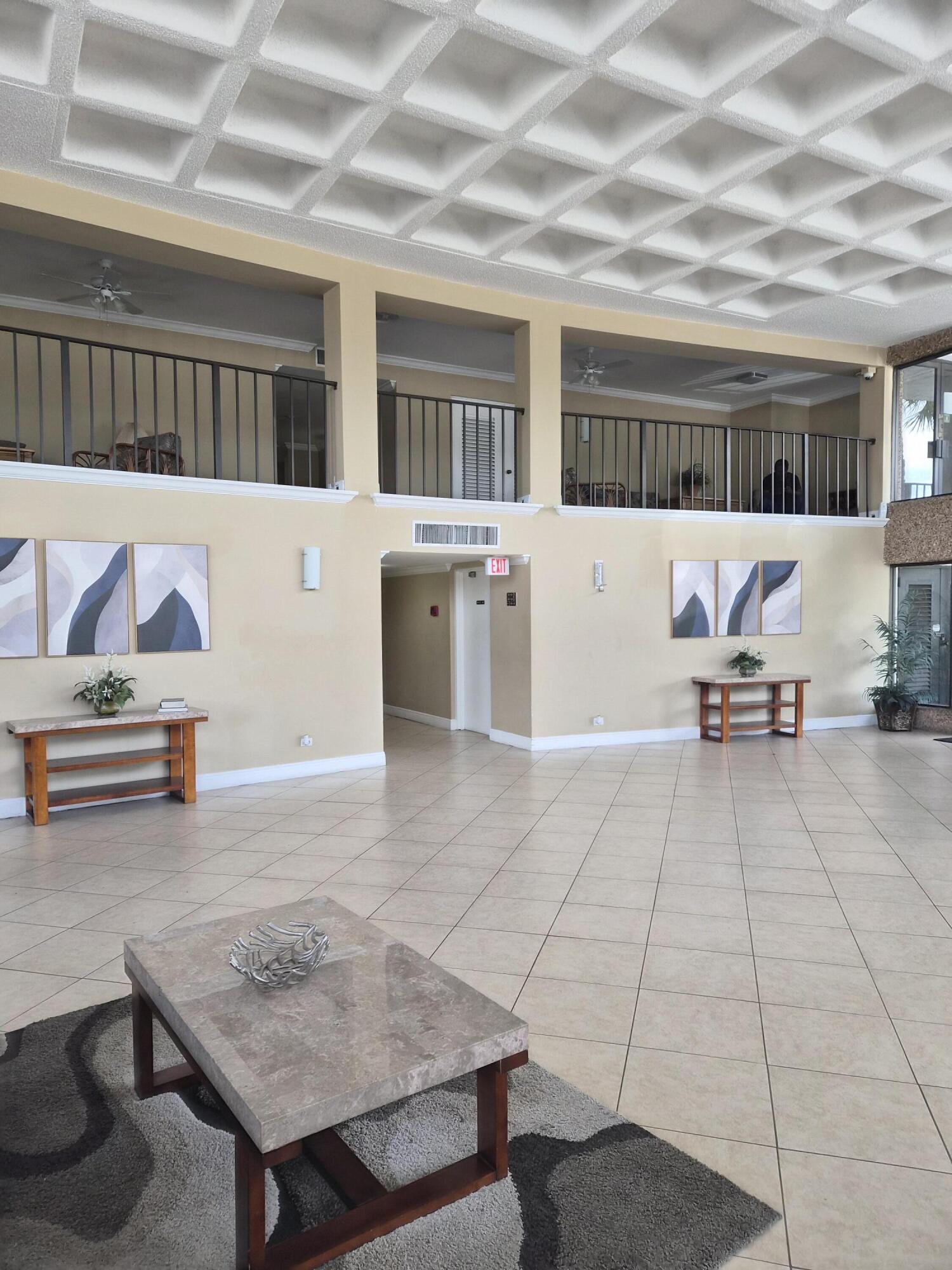 Home in Boca Raton, FL 33428 — photo 3
