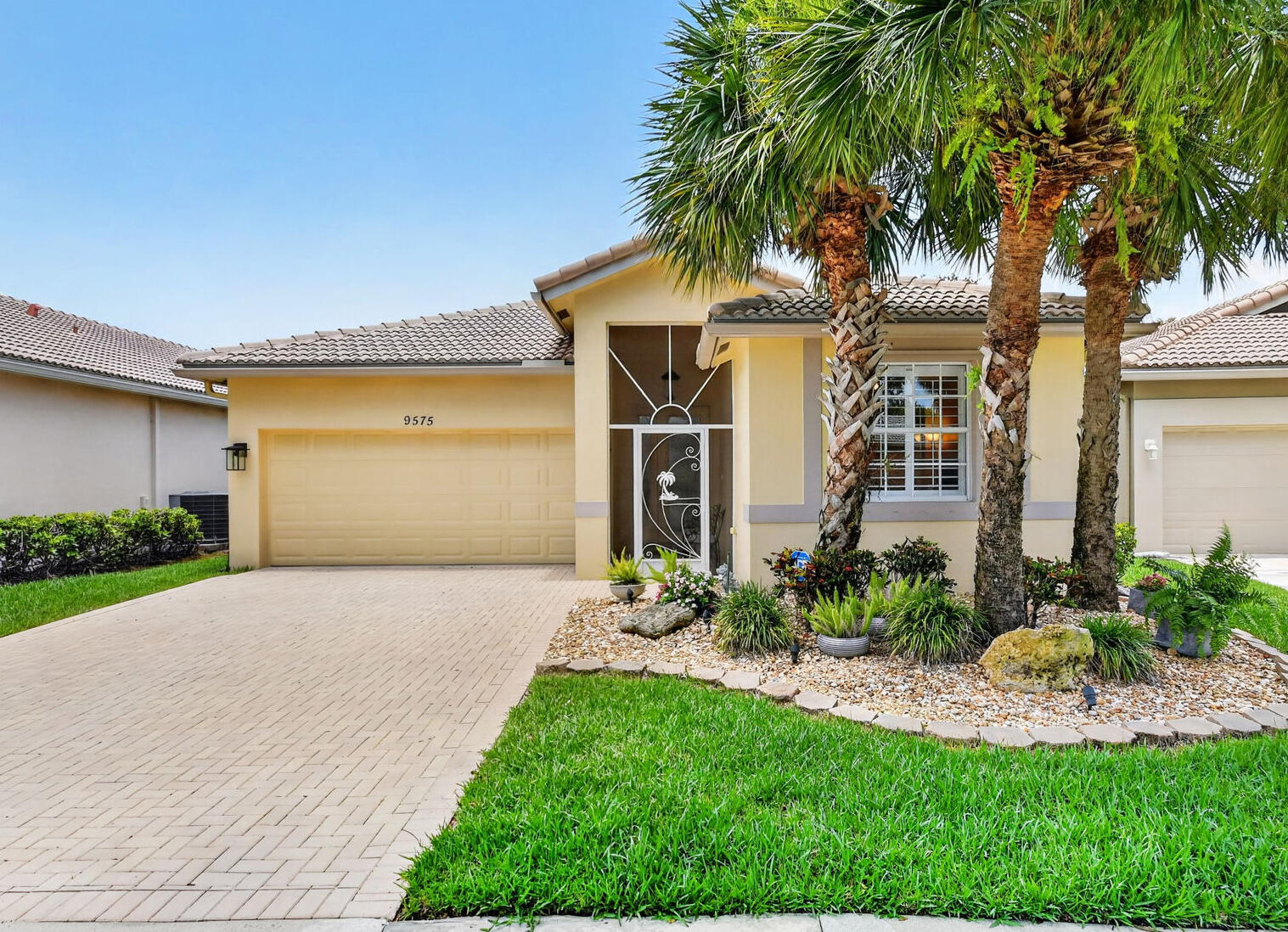 9575 Sandpiper Shores Way — photo