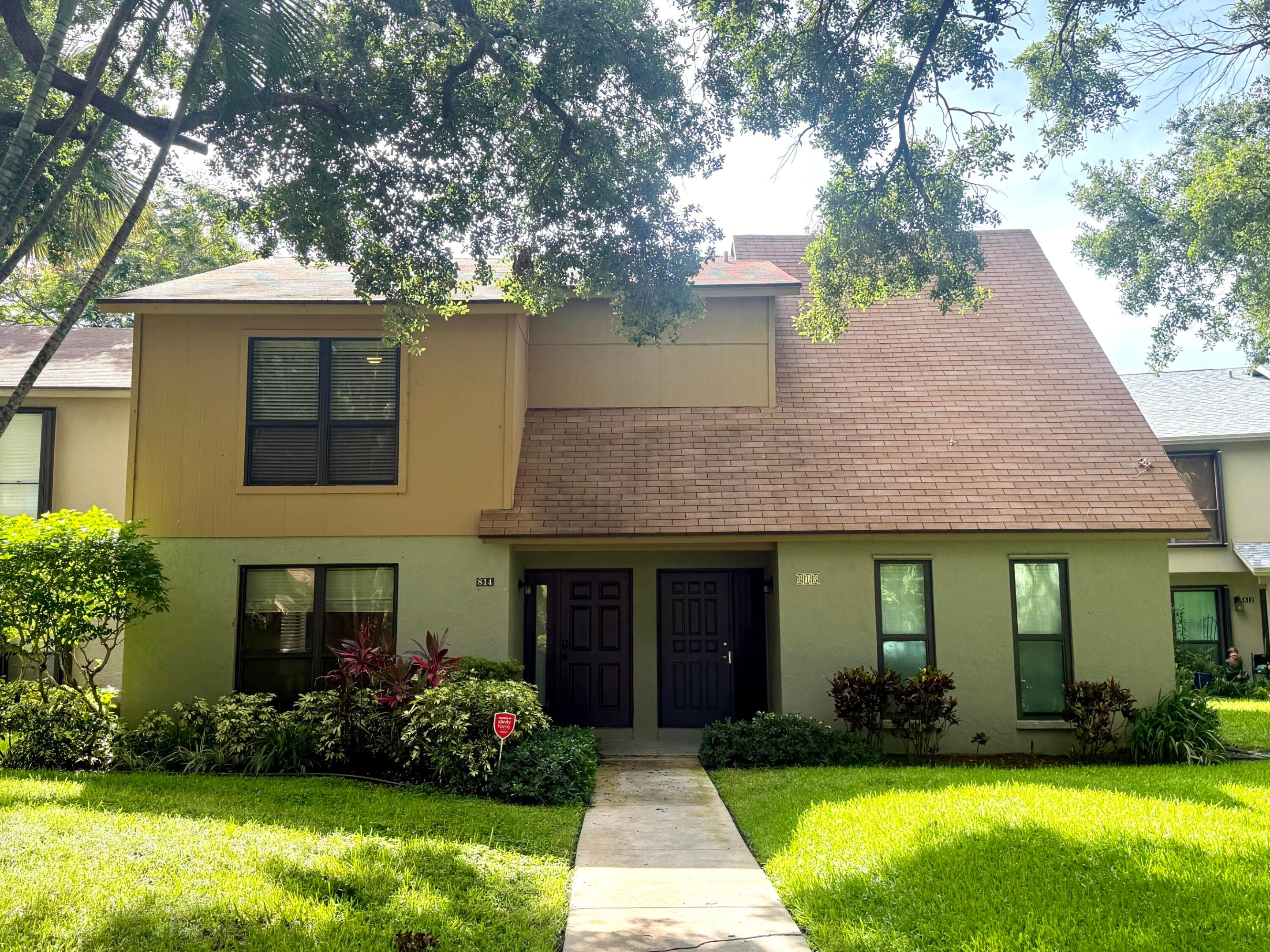 814 Sandtree Drive — photo