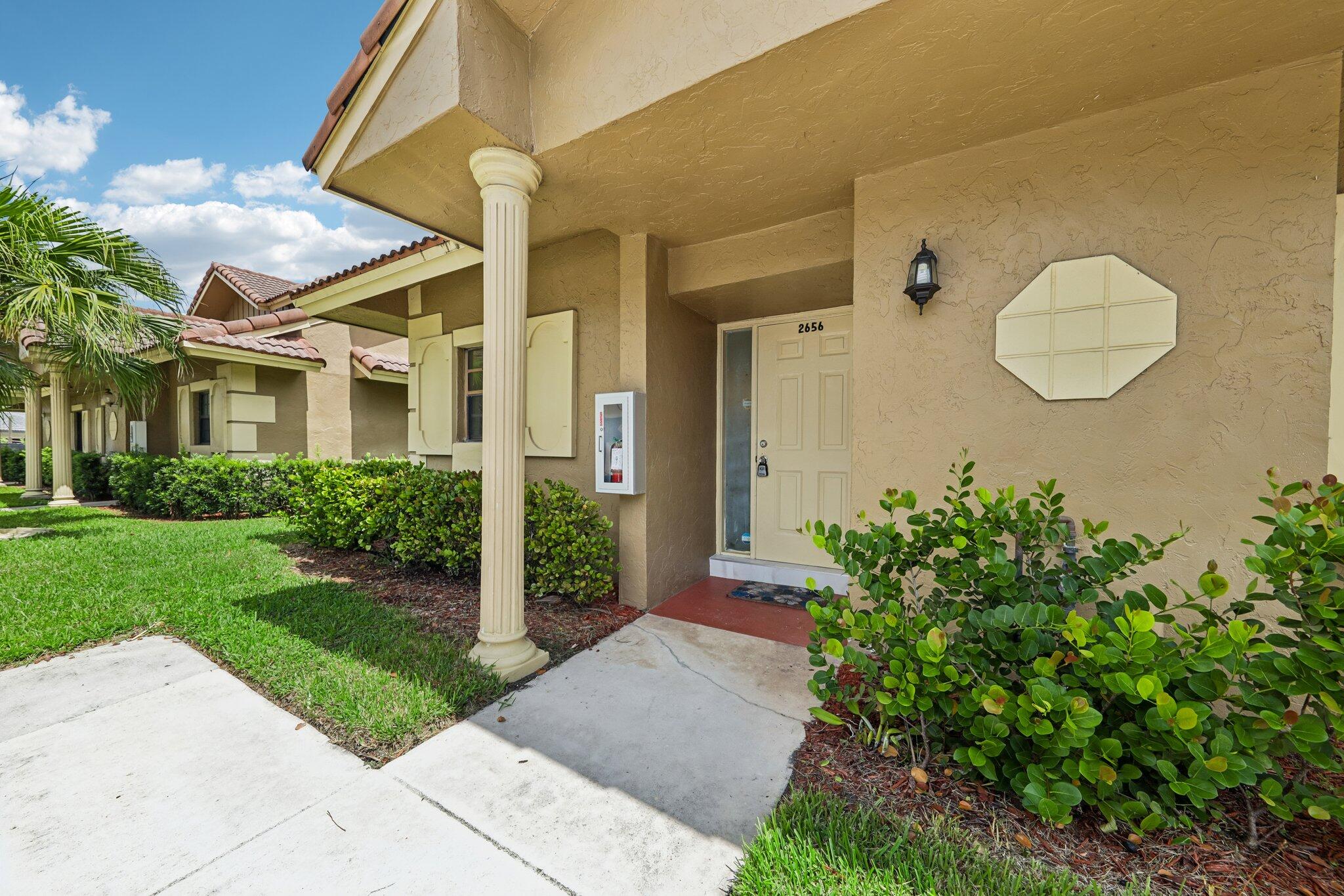 2656 Riverside Drive 2656 — photo