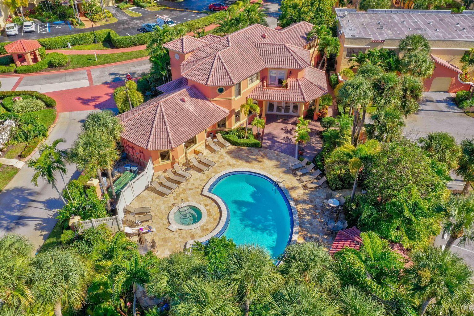 300 Uno Lago Drive 303 — photo