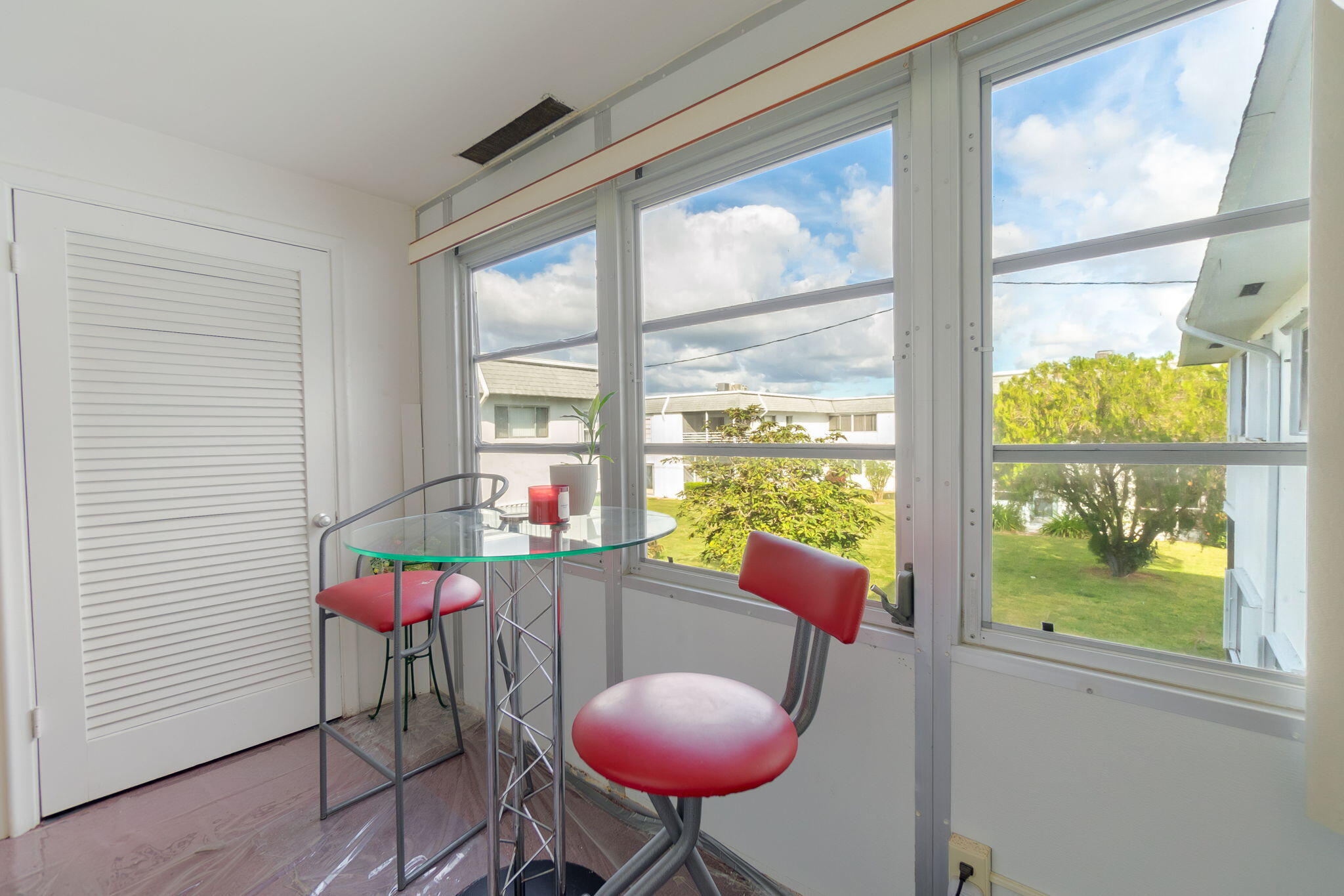 3280 Cynthia Lane 208 — photo