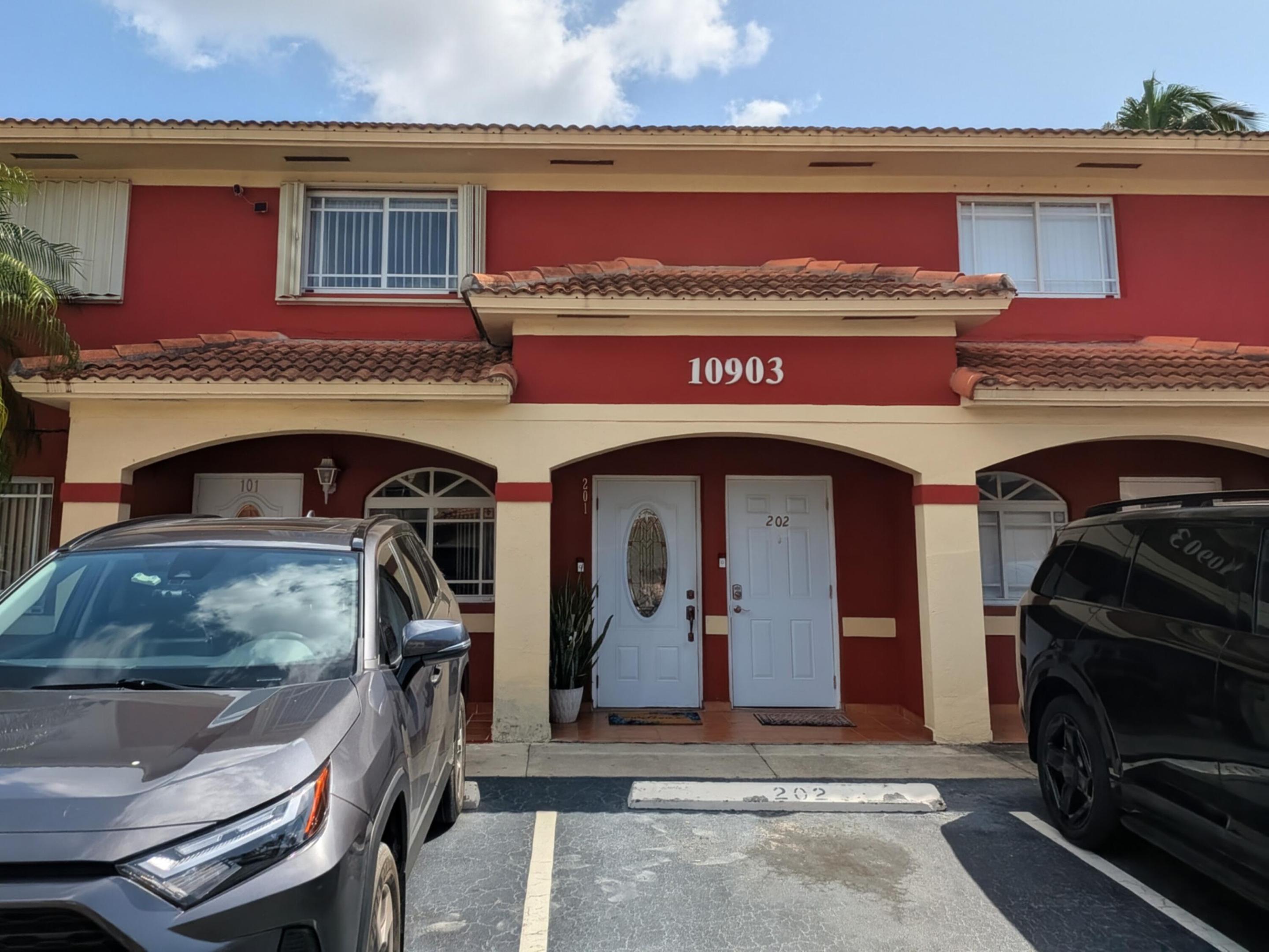 10903 W Okeechobee Road 201 — photo