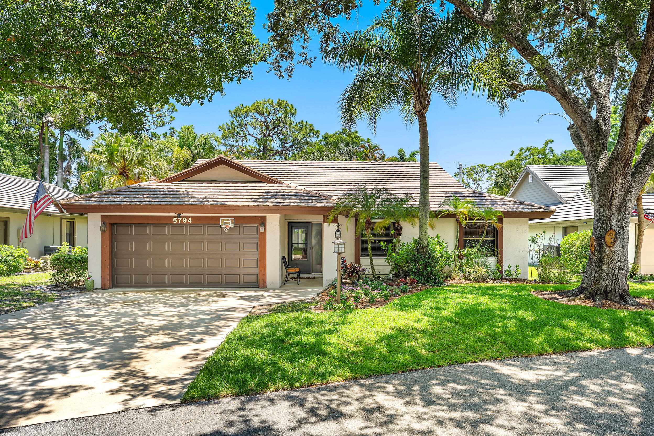 5794 Lonewood Court — photo