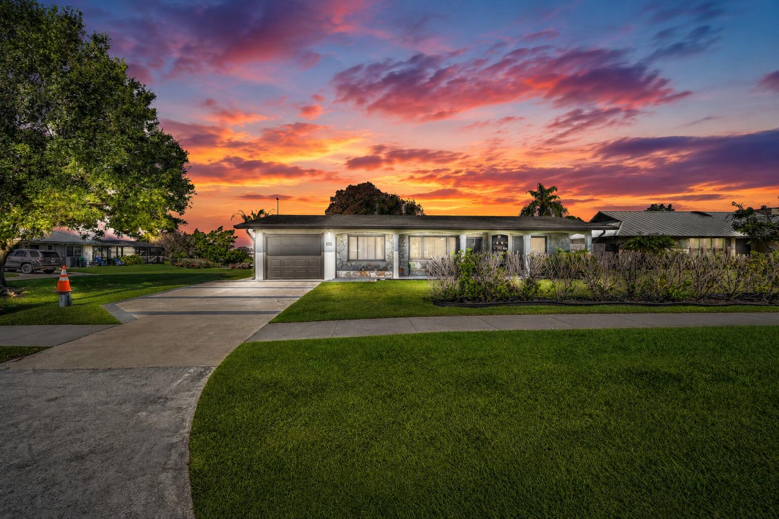 220 Riomar Drive — photo