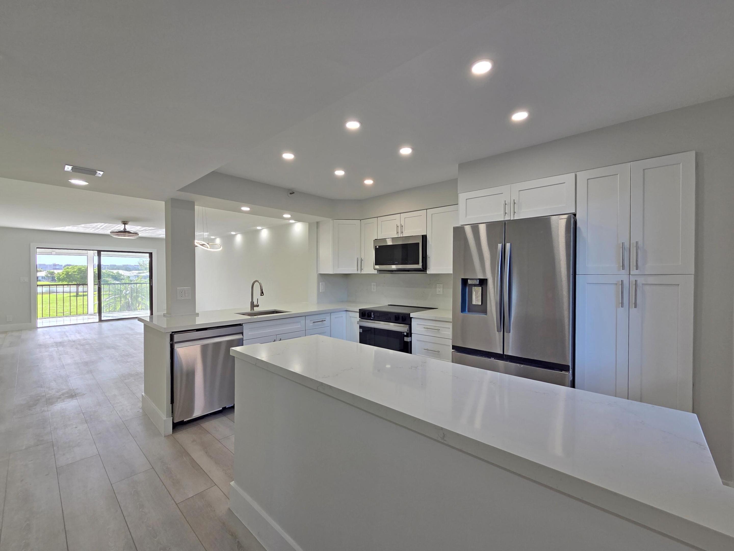 14426 Amberly Lane 203 — photo