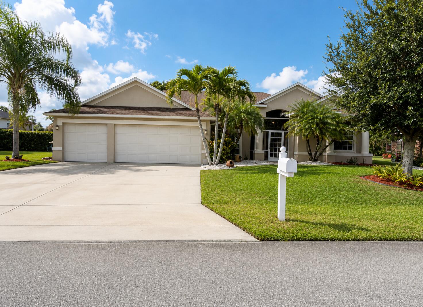 2811 Serenity Circle S — photo