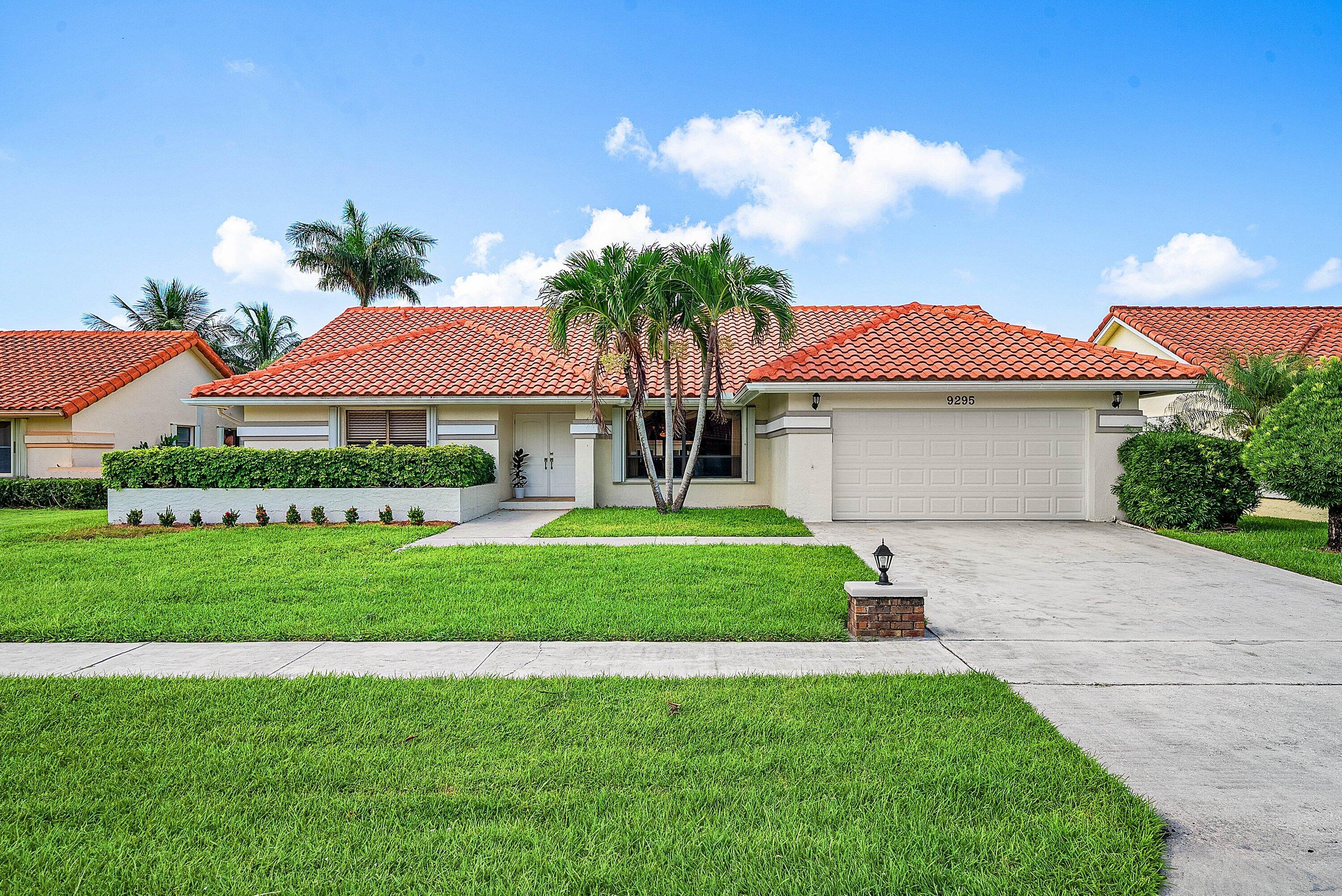 9295 Sun Pointe Drive — photo