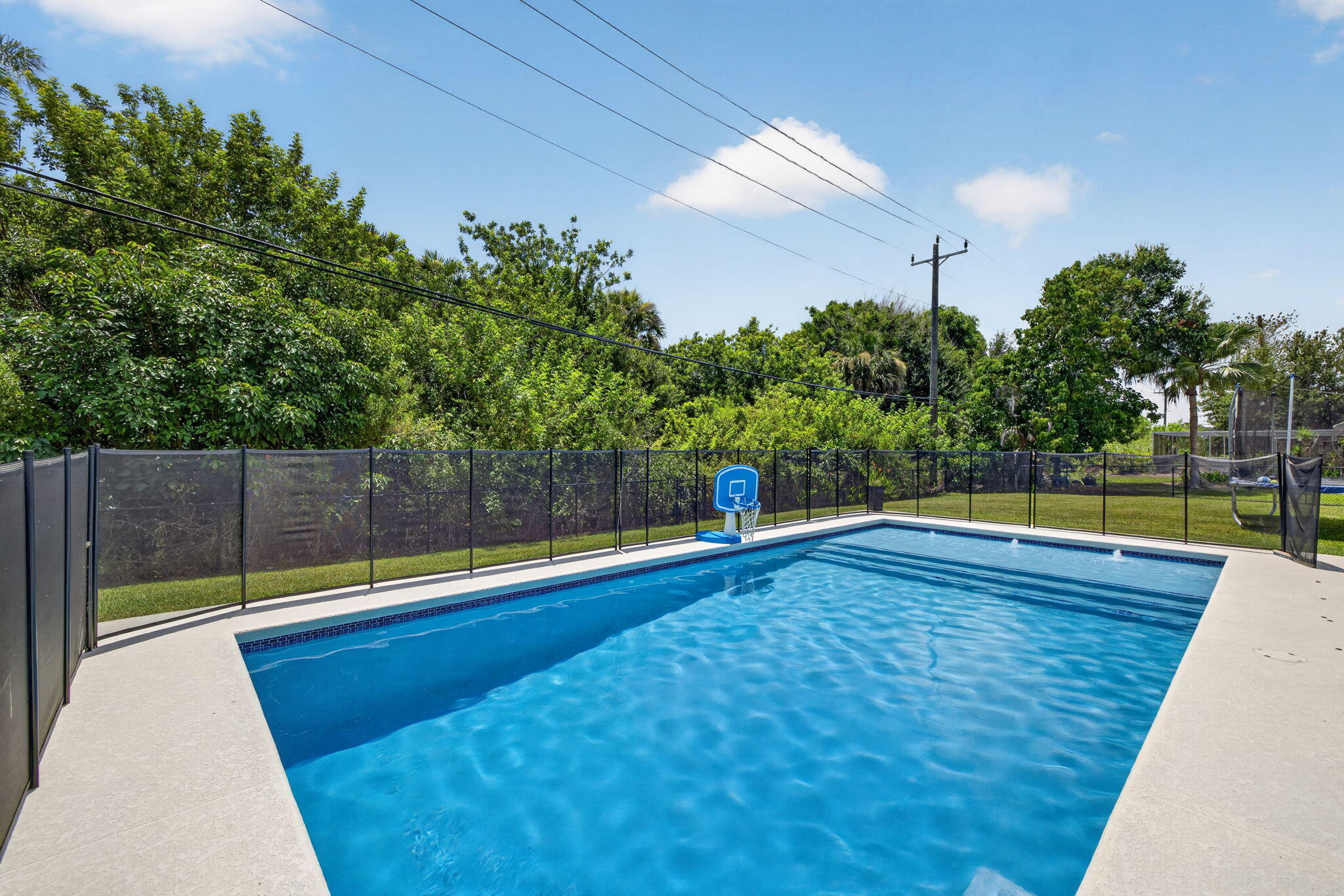 2409 NW Everglades Boulevard — photo