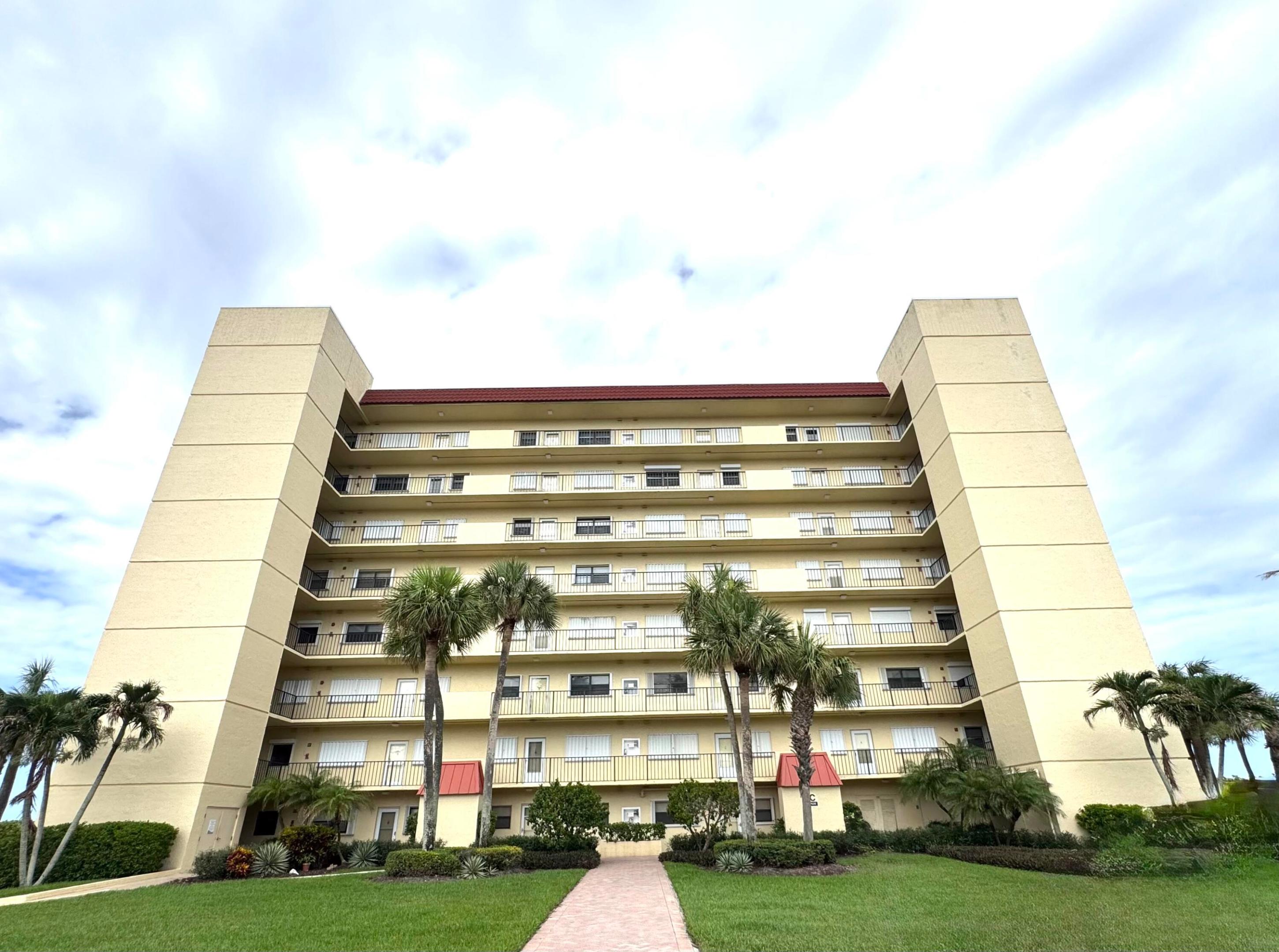7420 S Ocean Drive 313 — photo