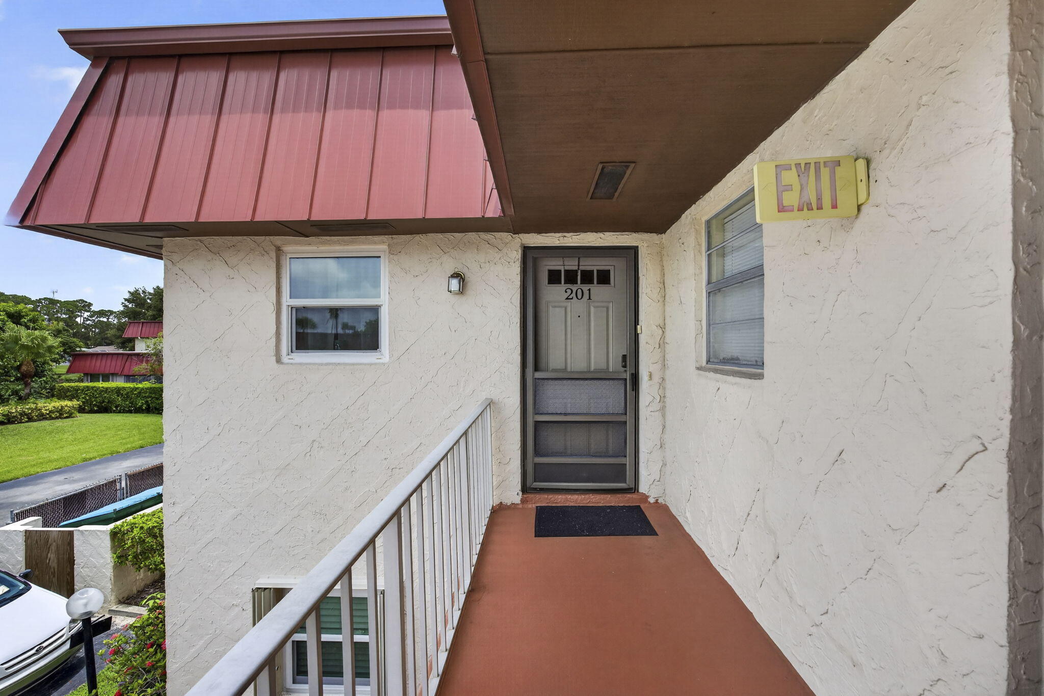 12022 W Greenway Drive 201 — photo