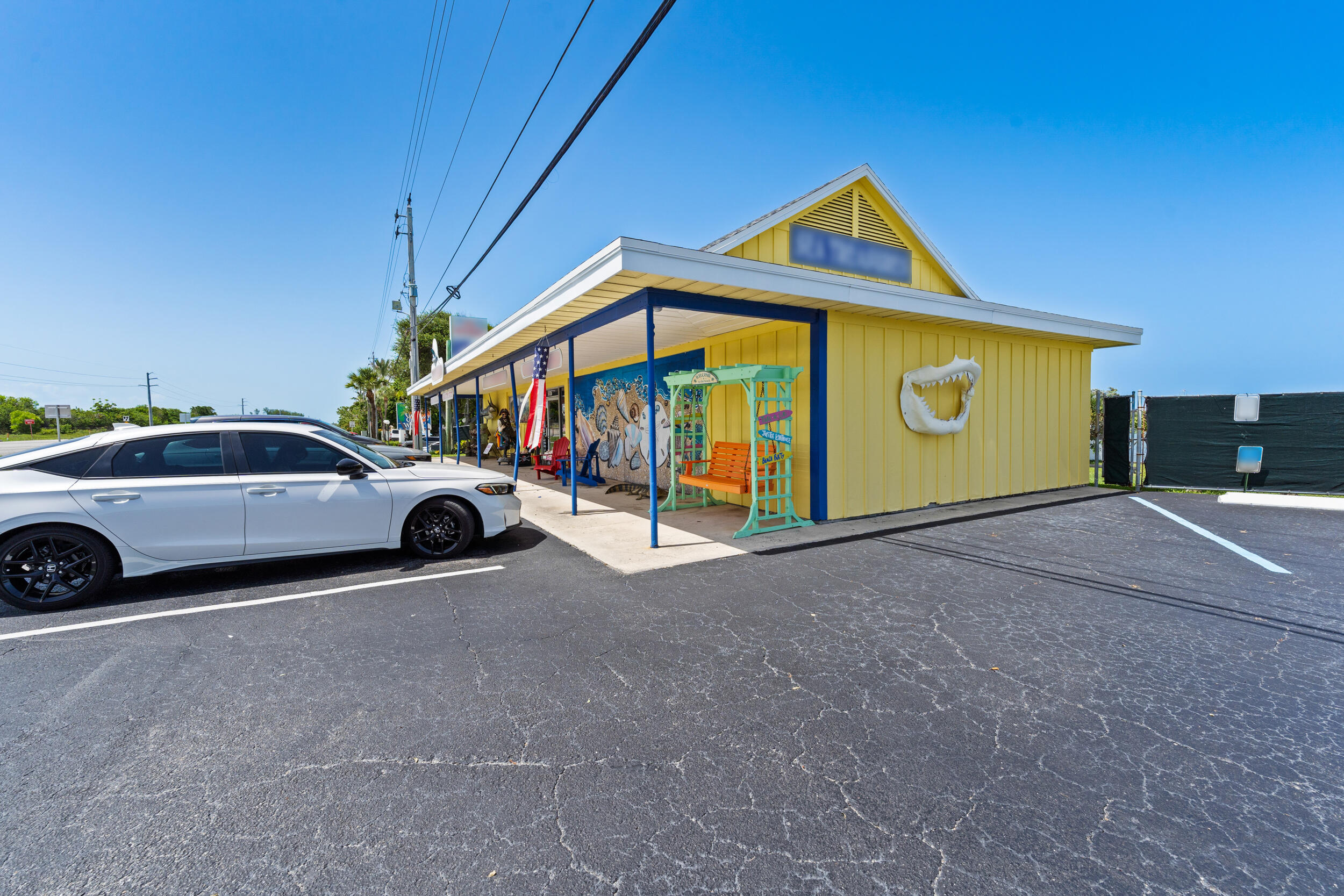 18947 SE Federal Highway, Jupiter, FL — photo