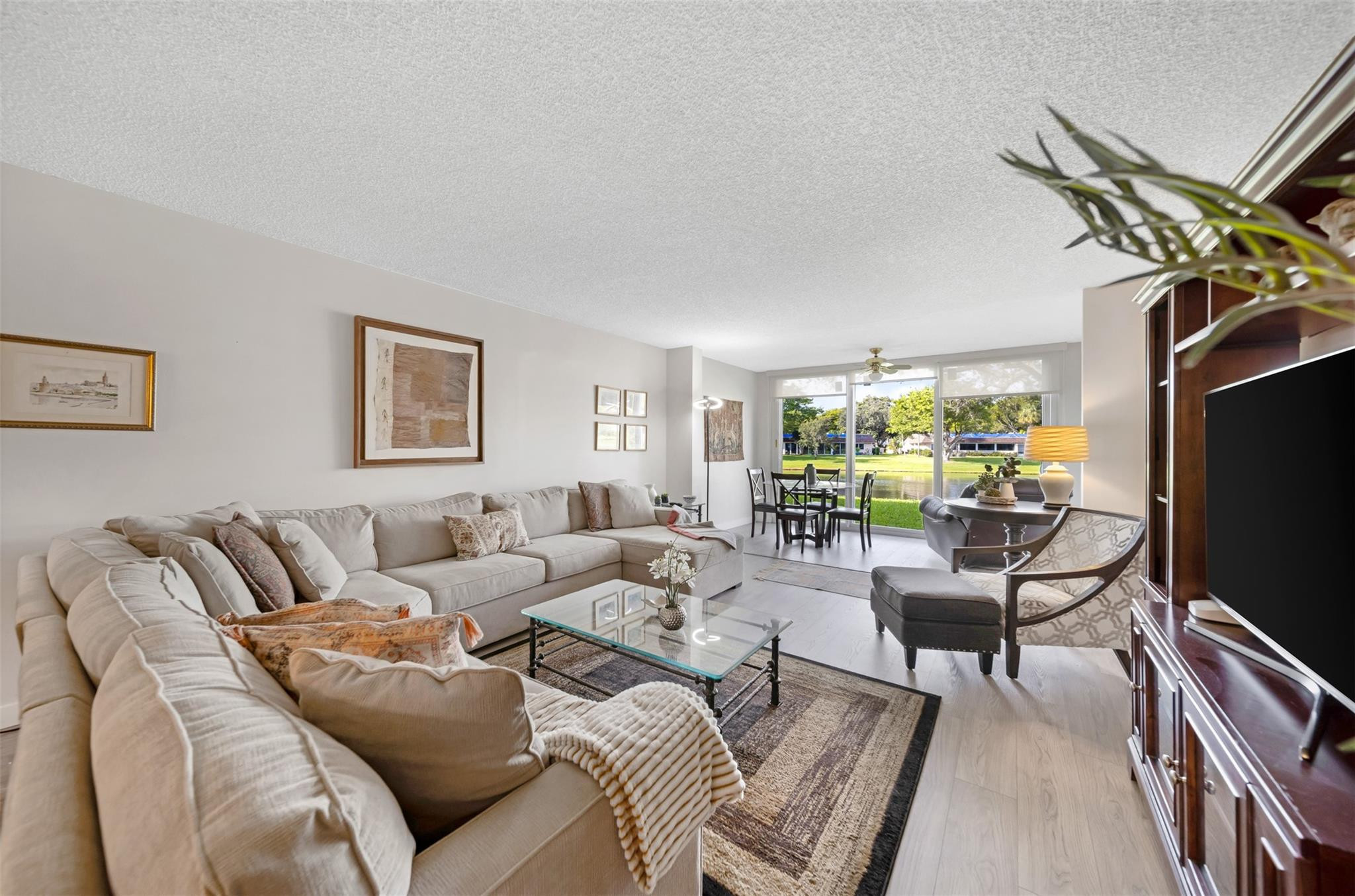 3611 Oaks Clubhouse Drive 104 — photo