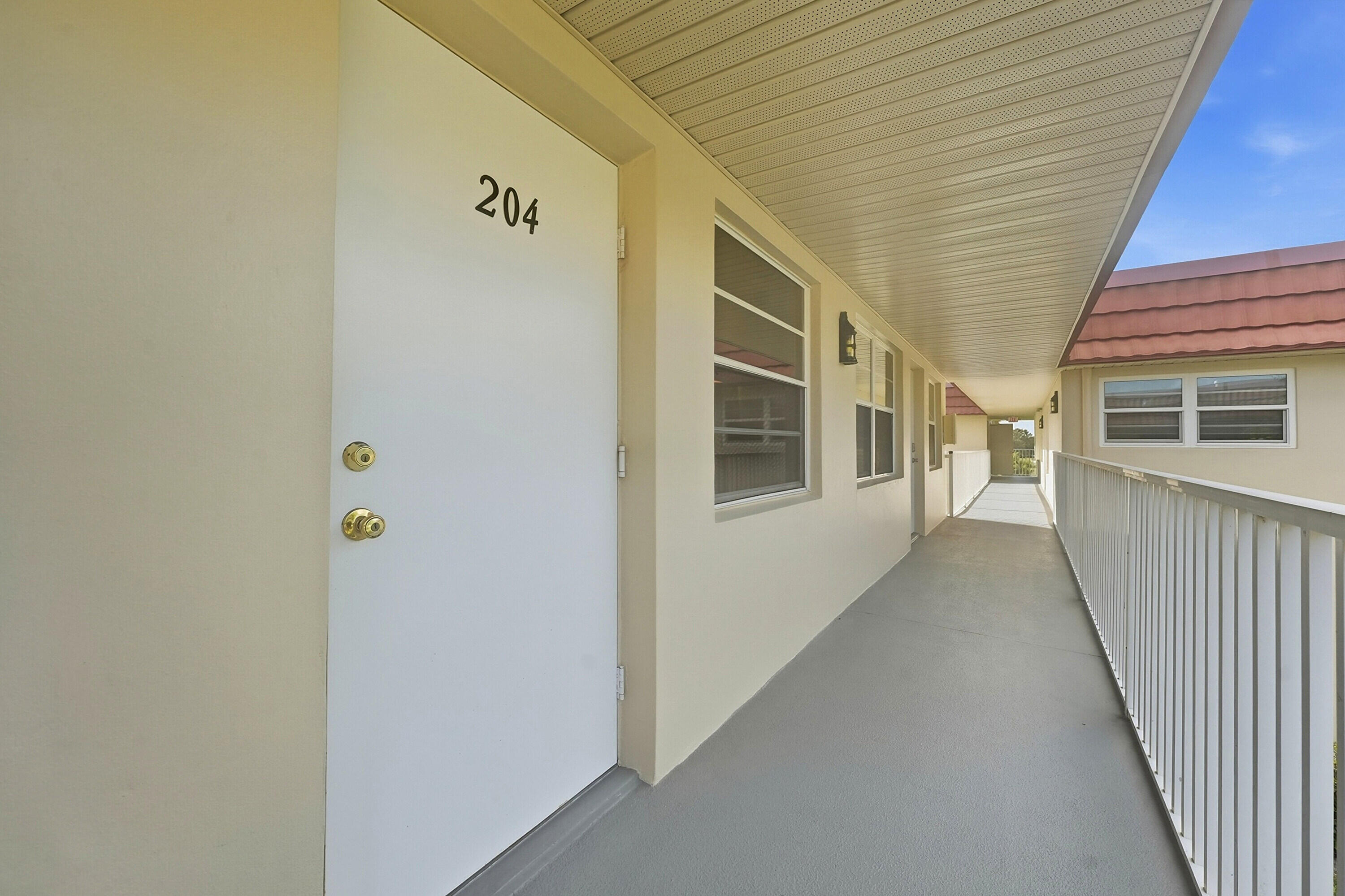 31 Pine Arbor Lane Unit 204 — photo
