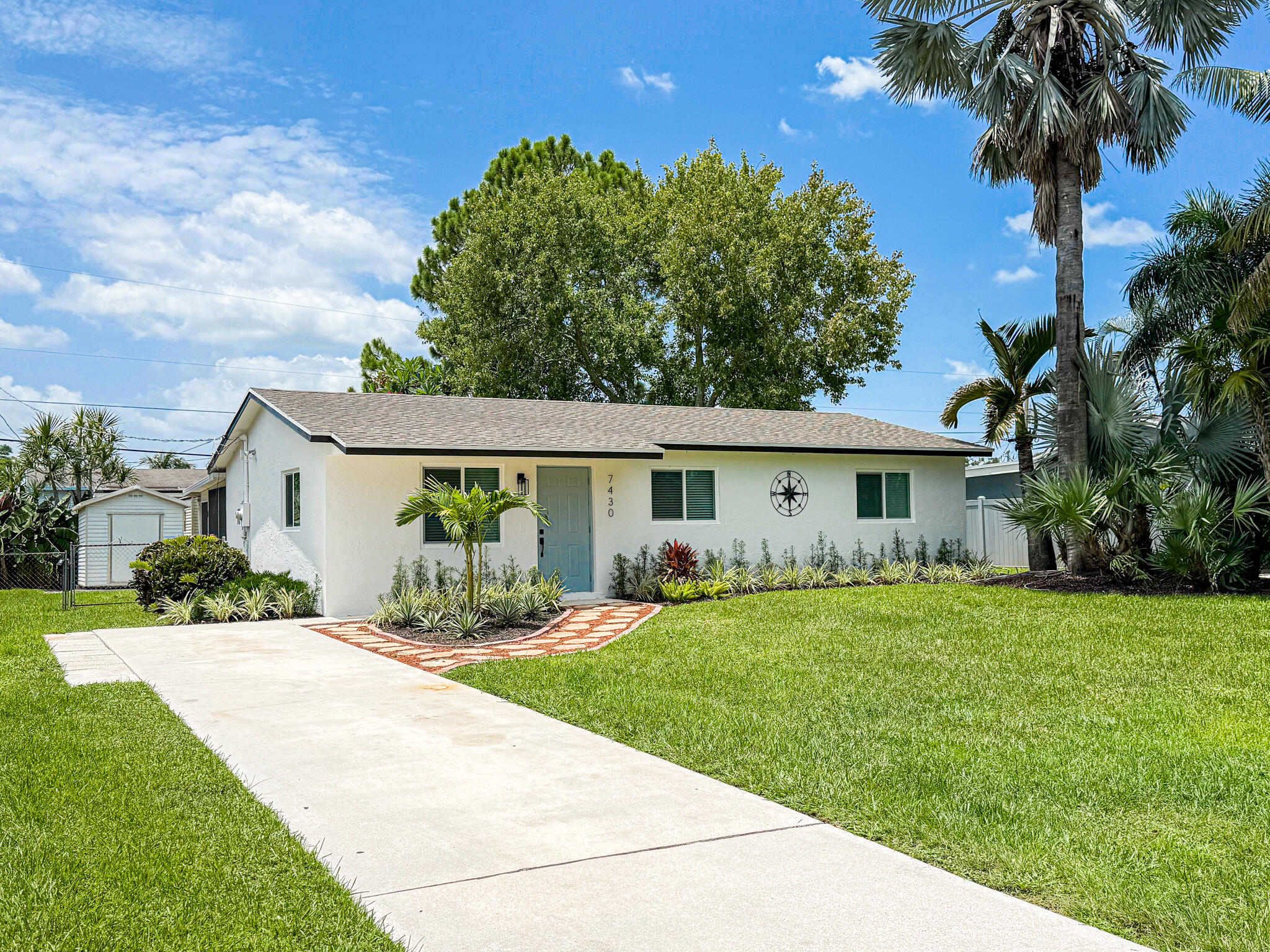 7430 Cocoanut Drive — photo