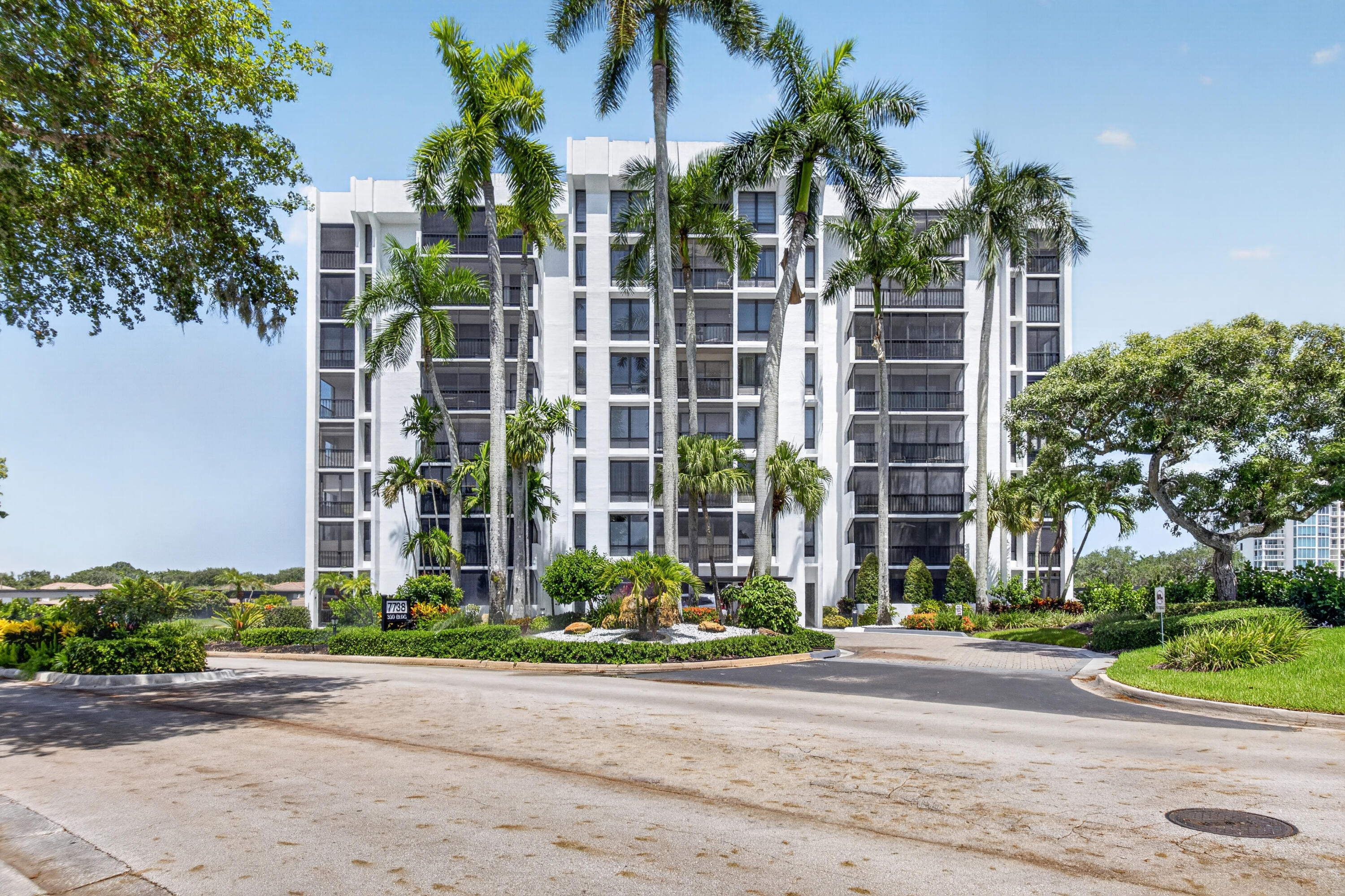 7738 Lakeside Boulevard 371 — photo